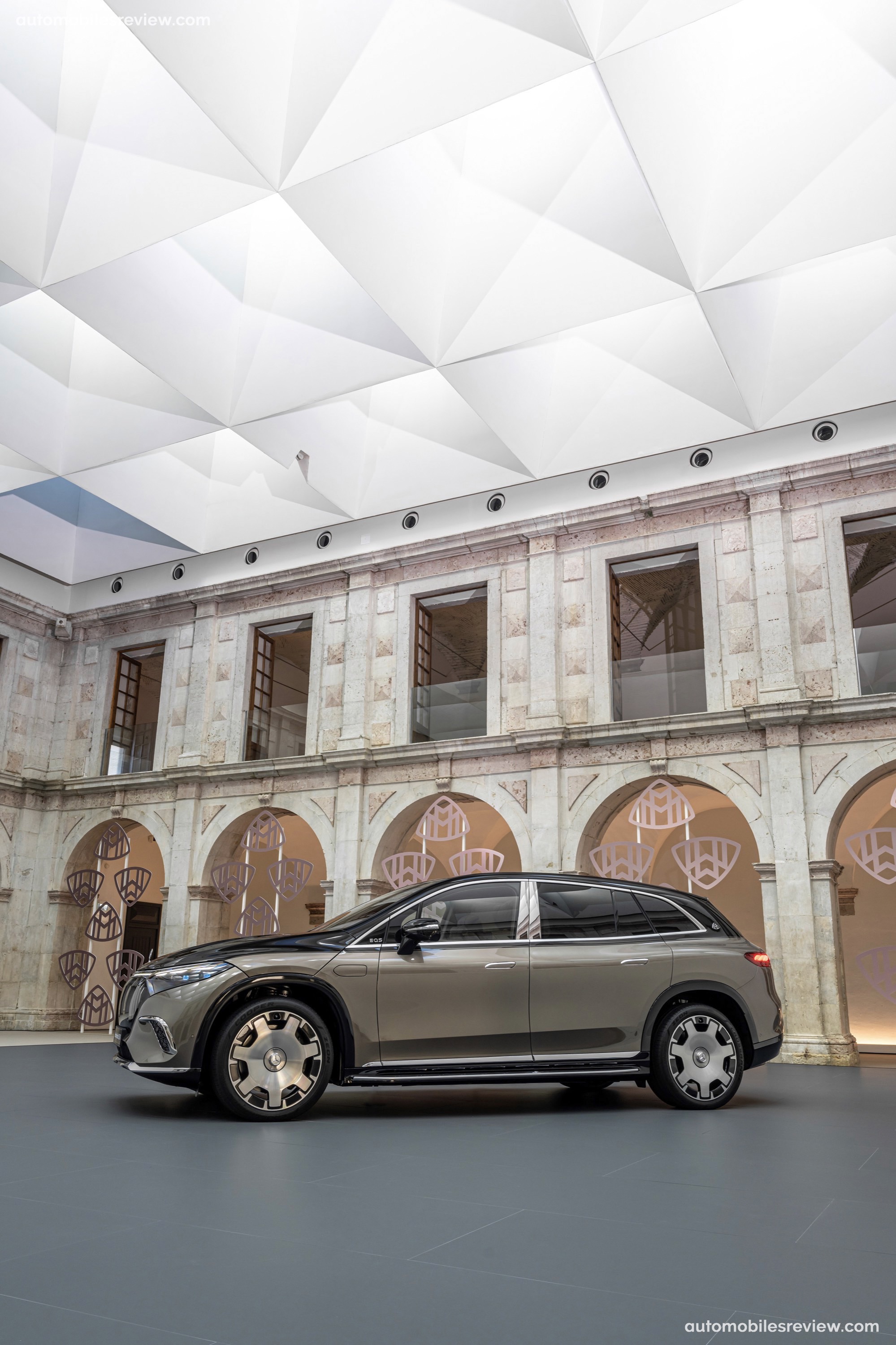 Maybach Mercedes-Benz EQS SUV Maybach