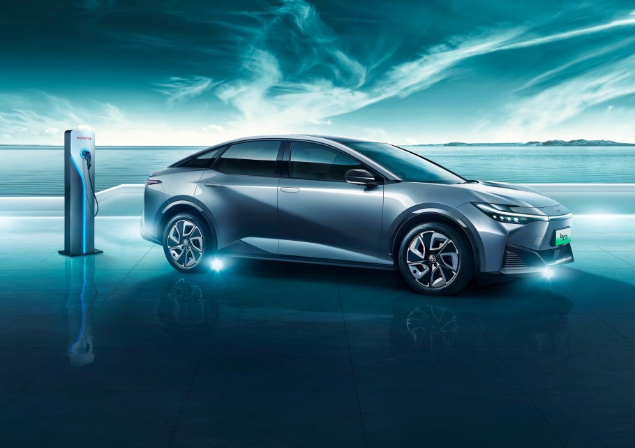 Toyota bZ3 (2024)