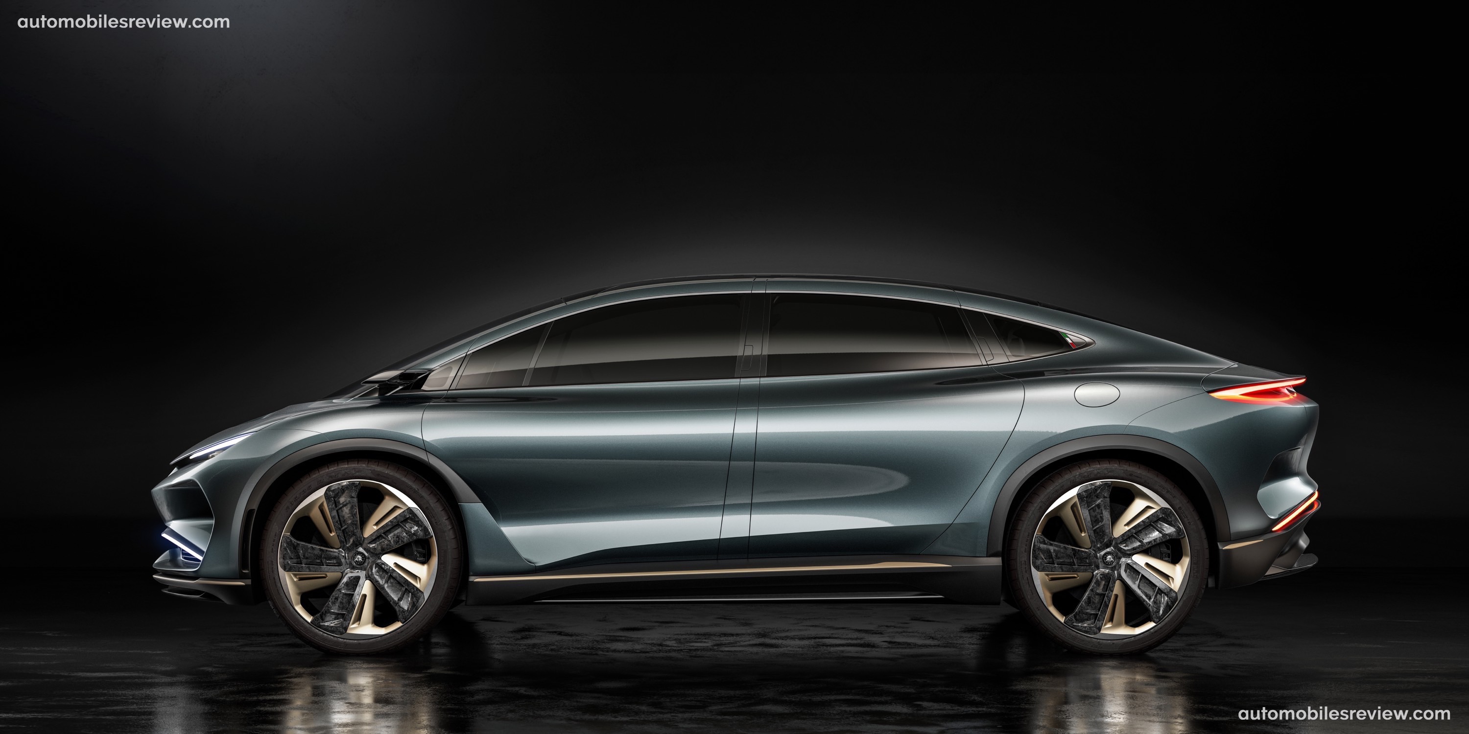 Others AEHRA SUV