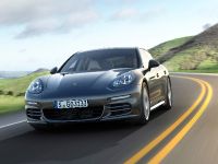 4 Porsche Panamera 4S Executive (2014)