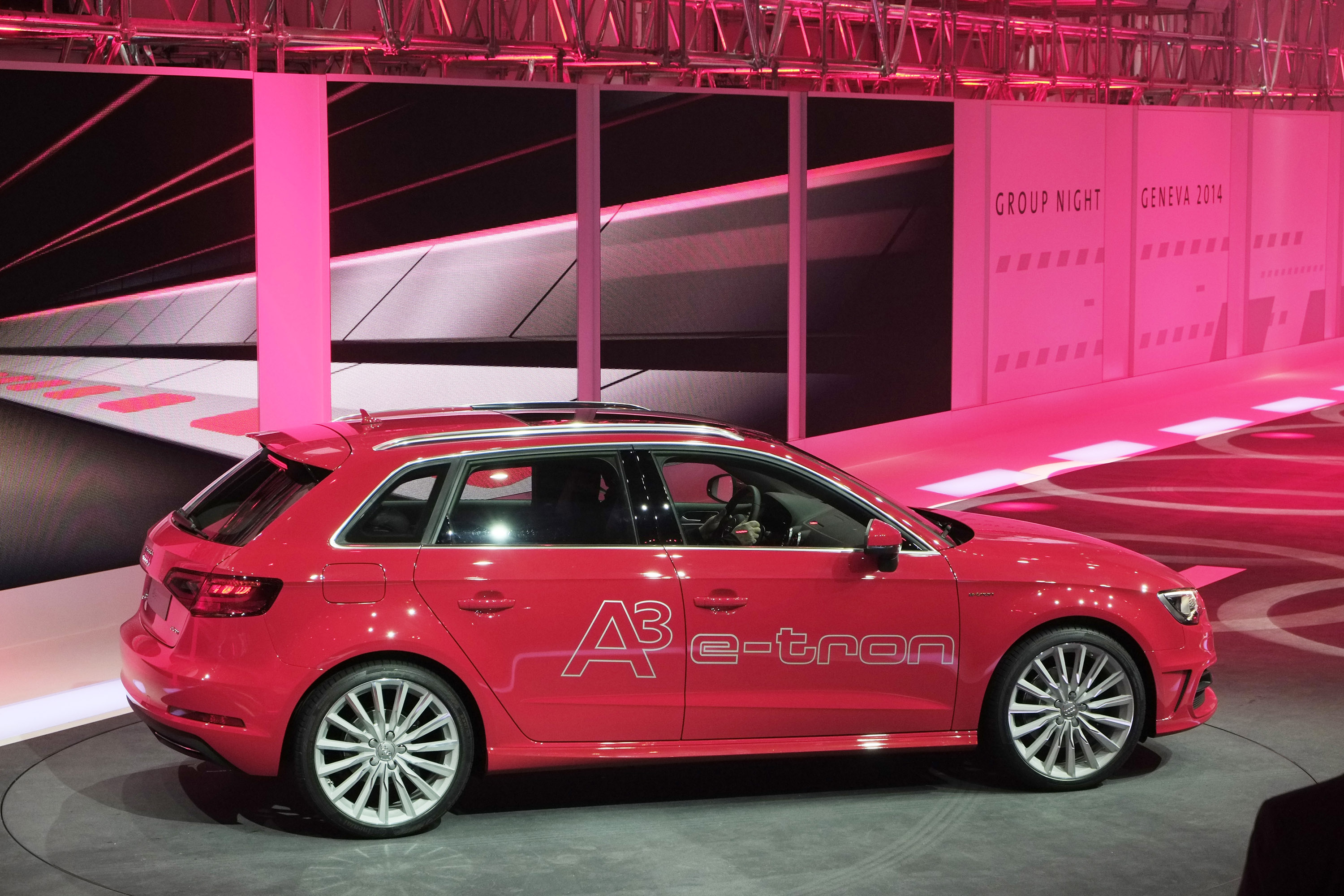 Geneva Audi A3 e-tron Geneva 2014
