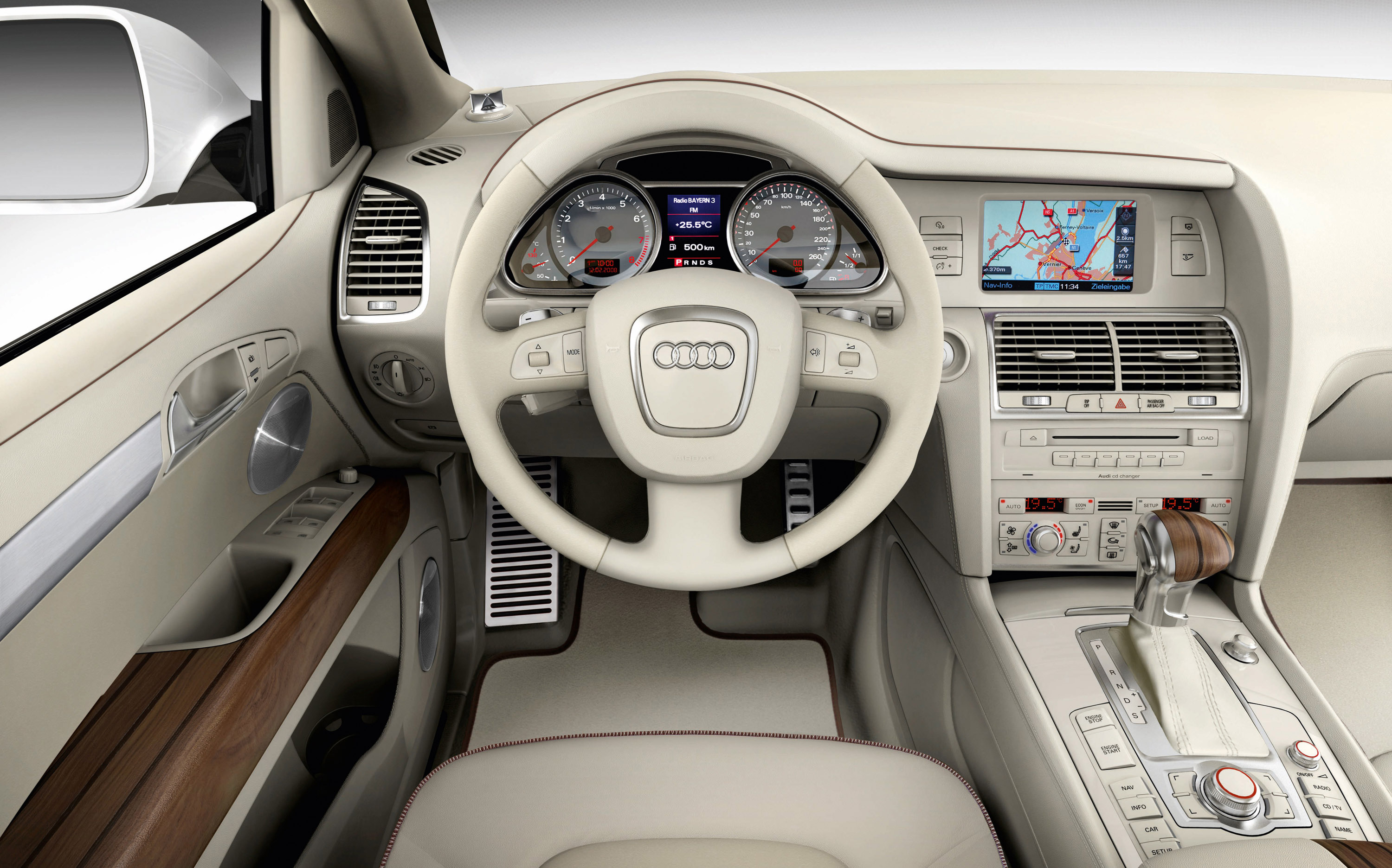 Audi Q7 coastline