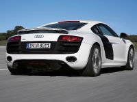 Audi R8 5.2 FSI quattro (2010) - picture 4 of 17