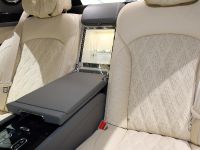 Bentley Mulsanne EWB Geneva (2016) - picture 5 of 8