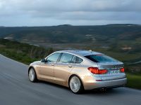 BMW 5 Series Gran Turismo (2010) - picture 7 of 32