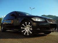 BMW E90 320d (2007) - picture 7 of 15