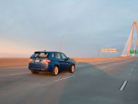 BMW X5 M (2010) - picture 4 of 25