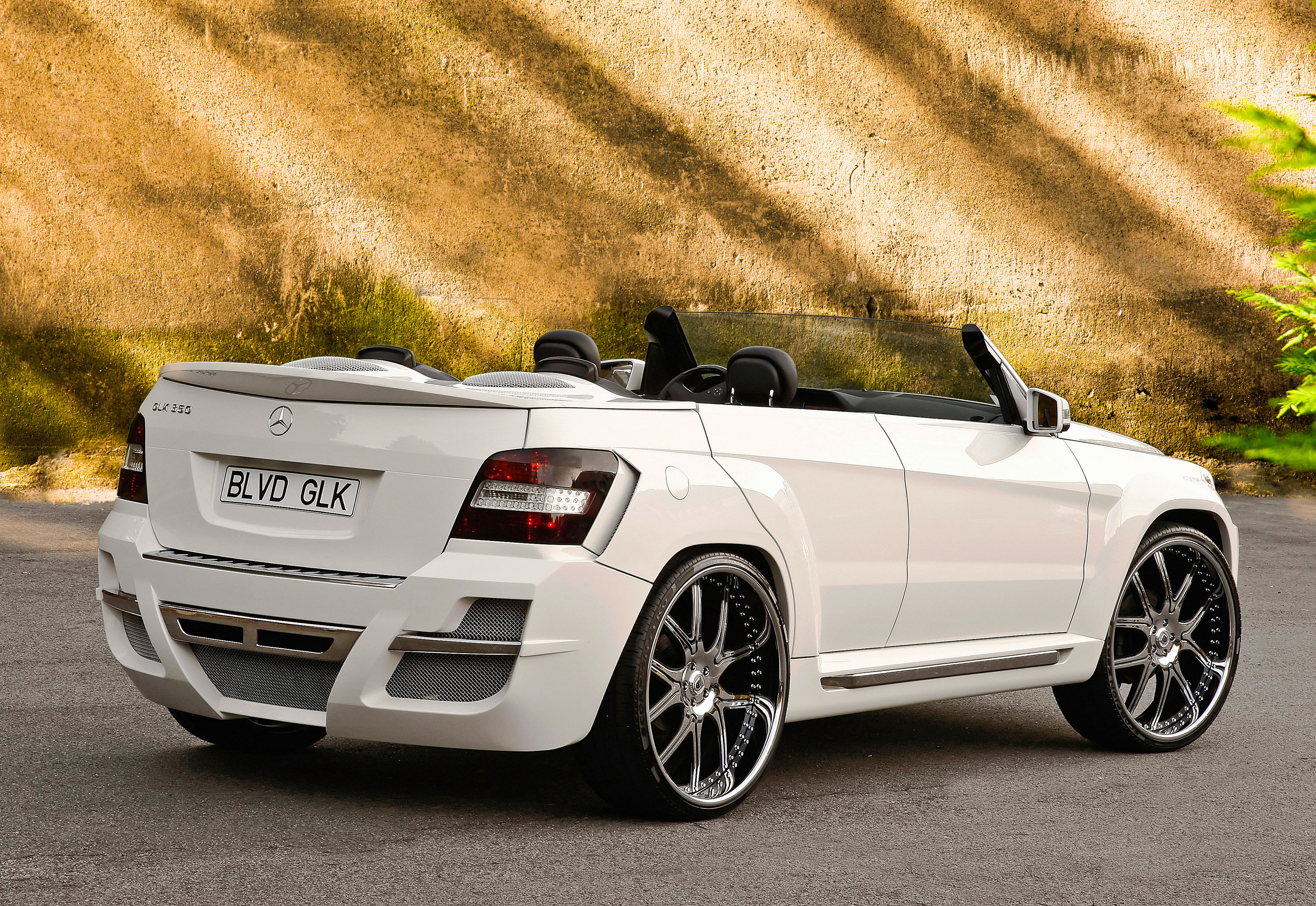 Mercedes-Benz Boulevard Customs Mercedes-Benz GLK Urban Whip