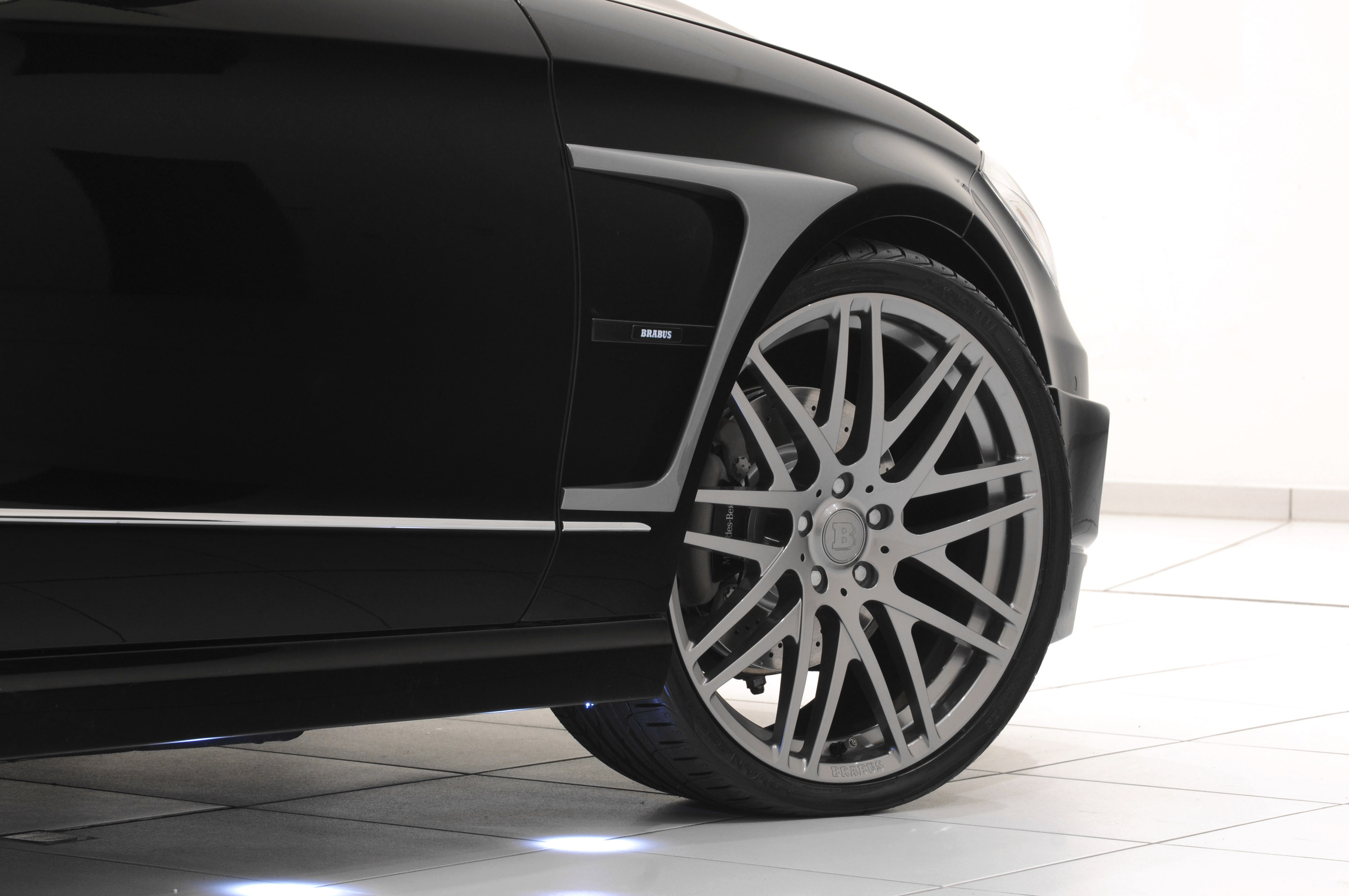 Brabus 2012 Mercedes CLS Coupe