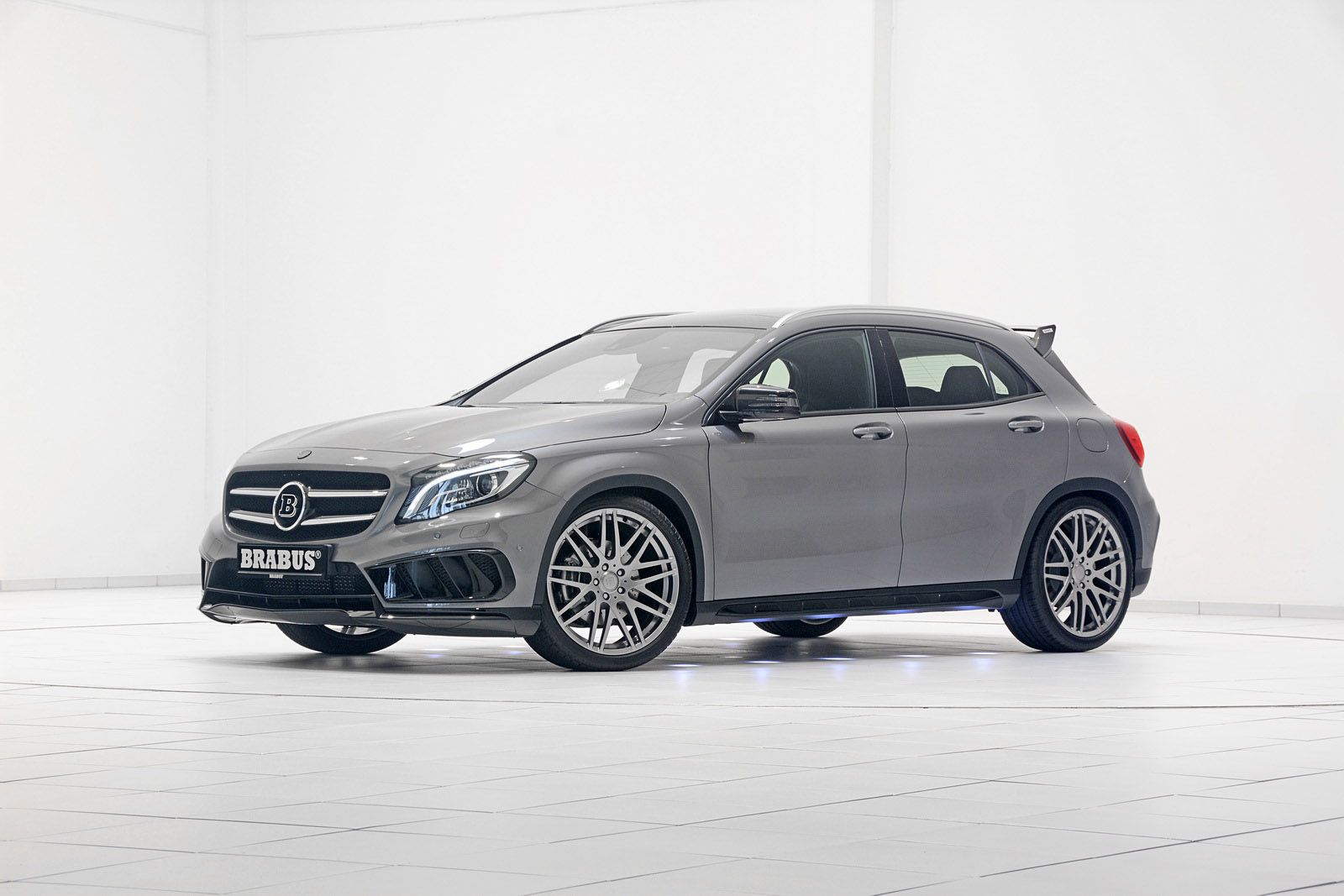 Brabus 2014 Mercedes-Benz GLA-Class