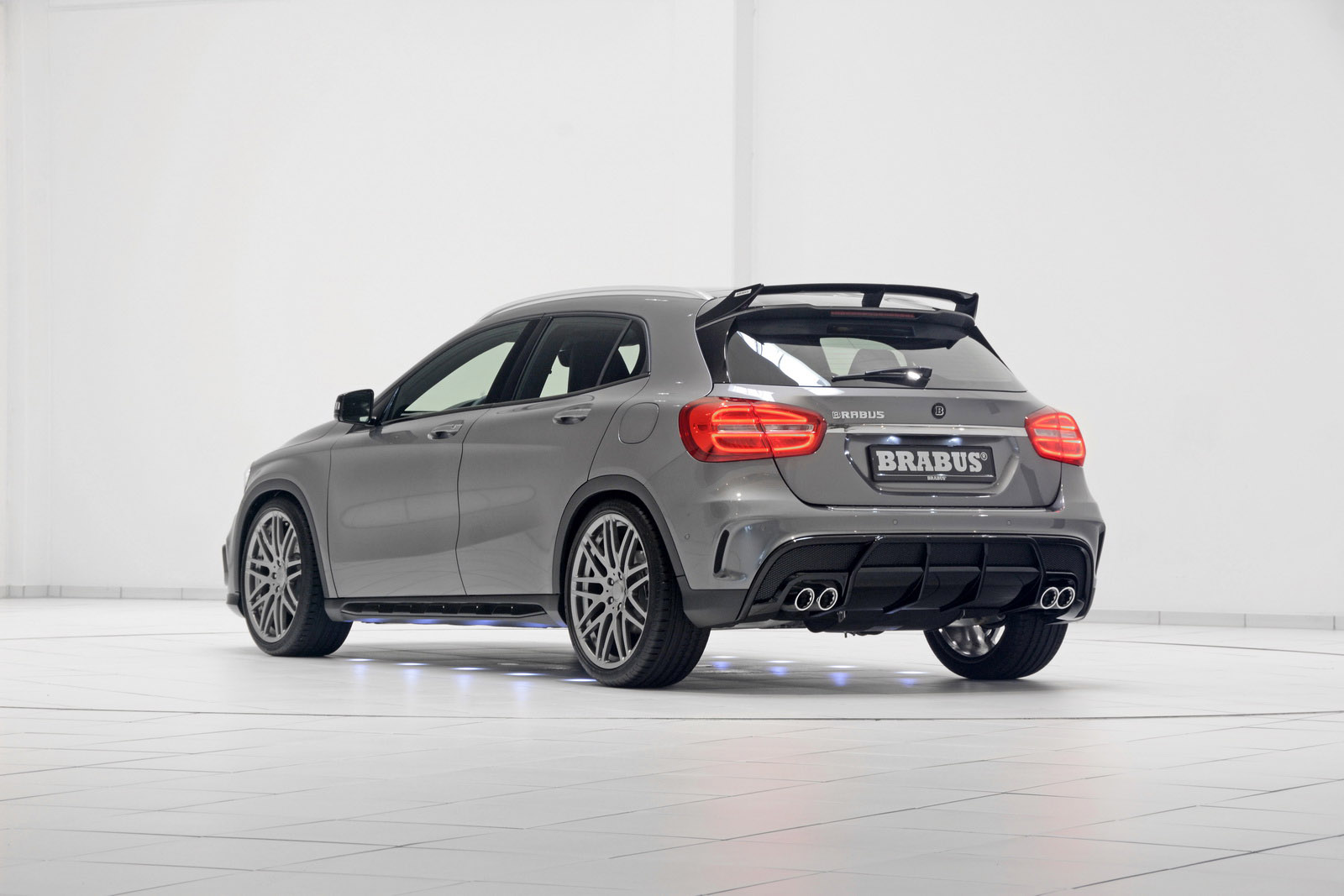 Brabus 2014 Mercedes-Benz GLA-Class