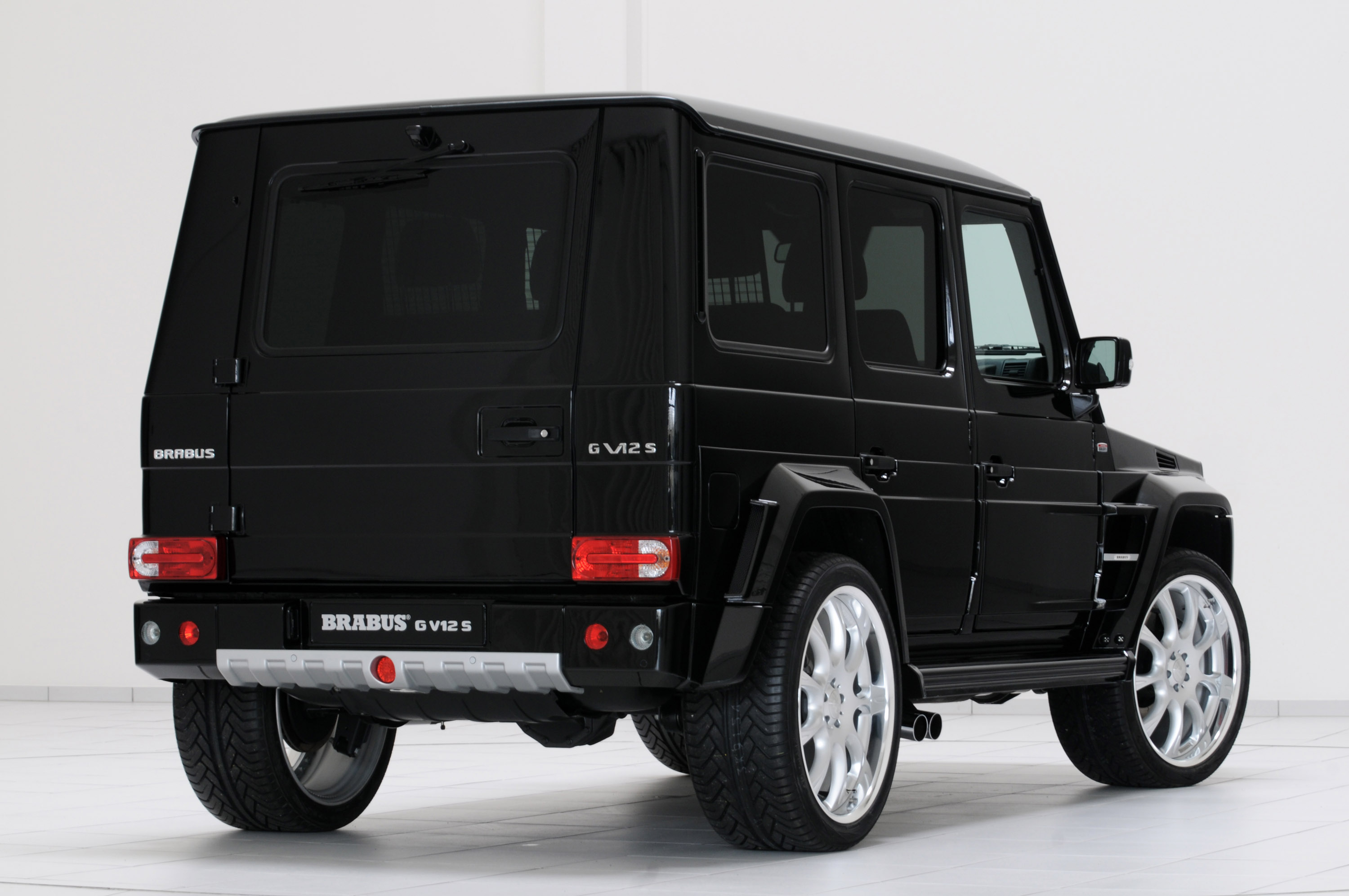 Brabus Mercedes-Benz G V12 S Biturbo WIDESTAR