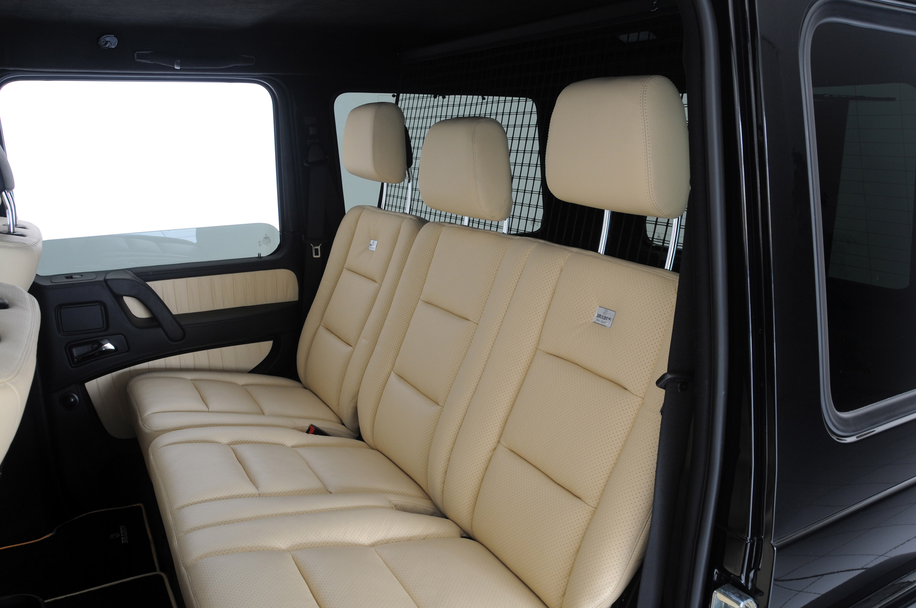Brabus Mercedes-Benz G V12 S Biturbo WIDESTAR