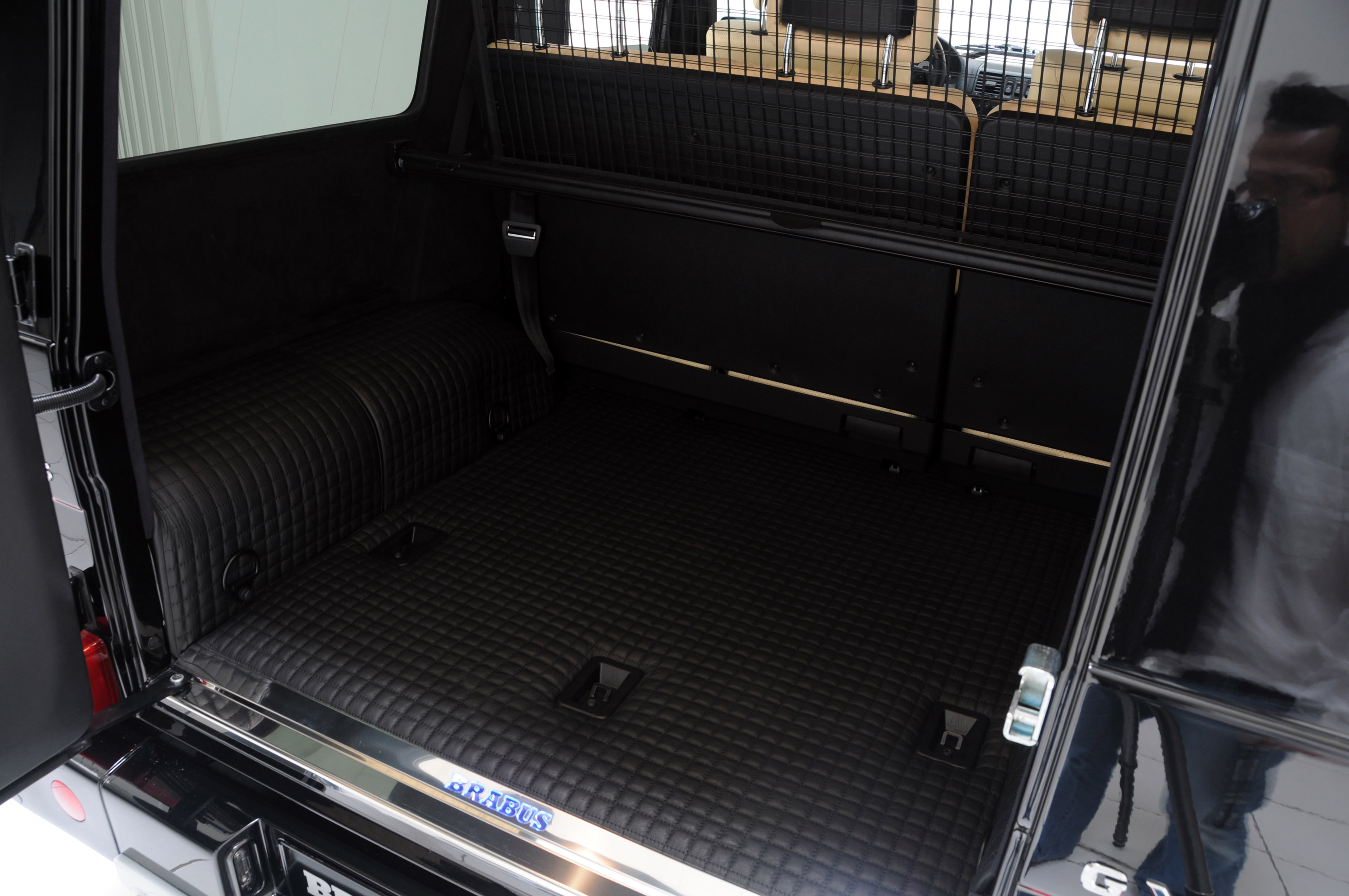 Brabus Mercedes-Benz G V12 S Biturbo WIDESTAR