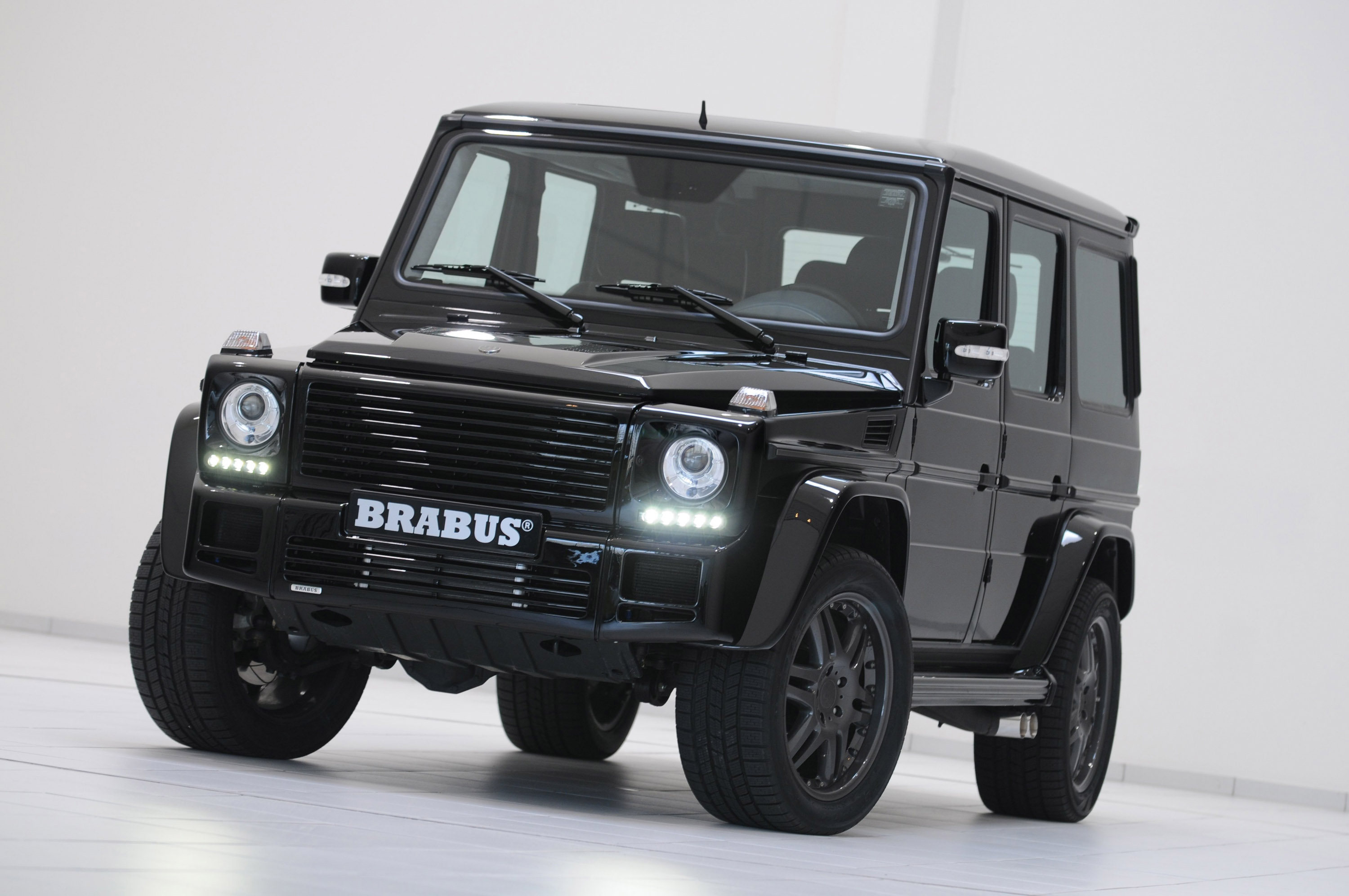 Brabus Mercedes-Benz G V12 S Biturbo