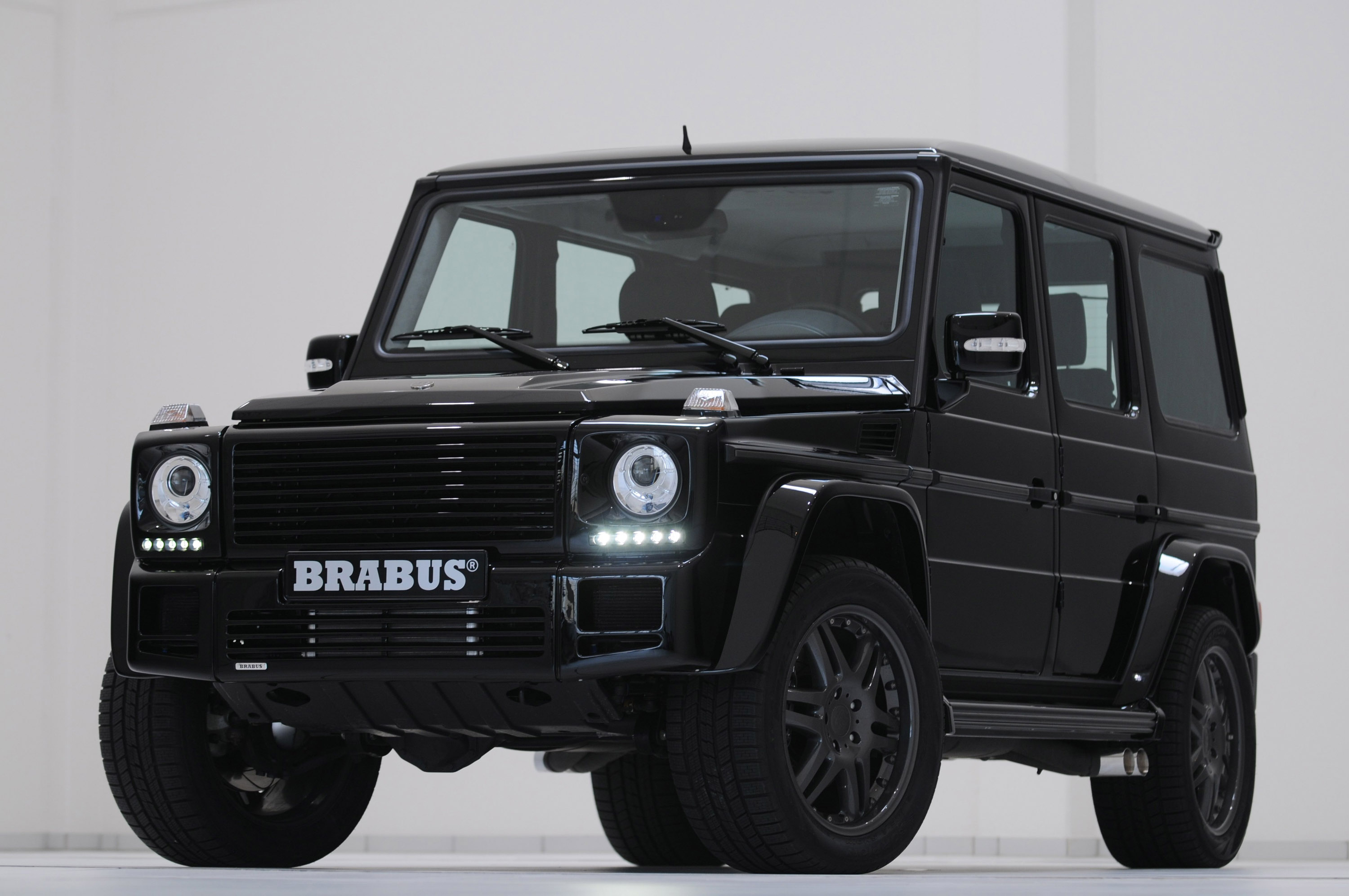Brabus Mercedes-Benz G V12 S Biturbo