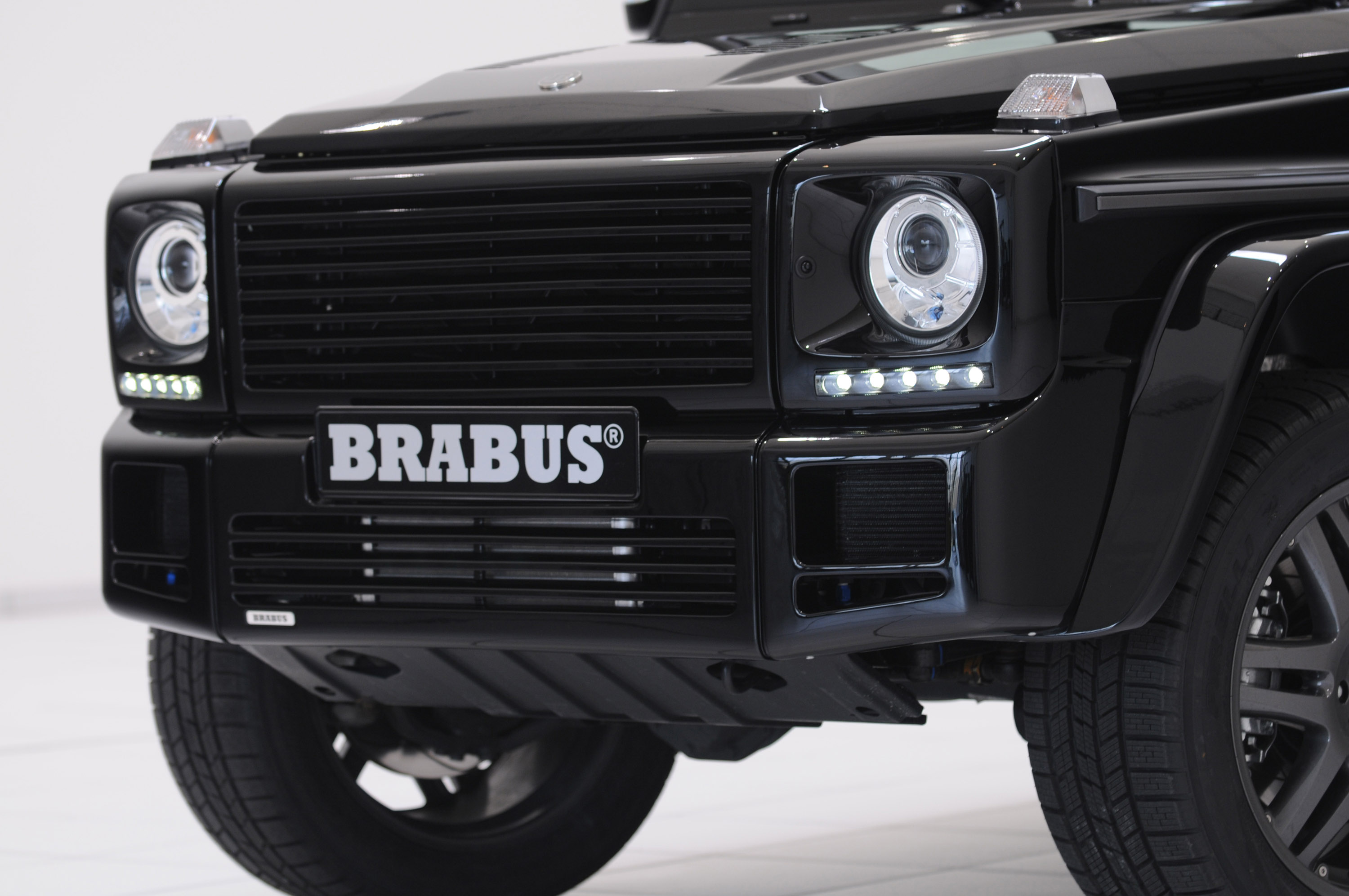 Brabus Mercedes-Benz G V12 S Biturbo