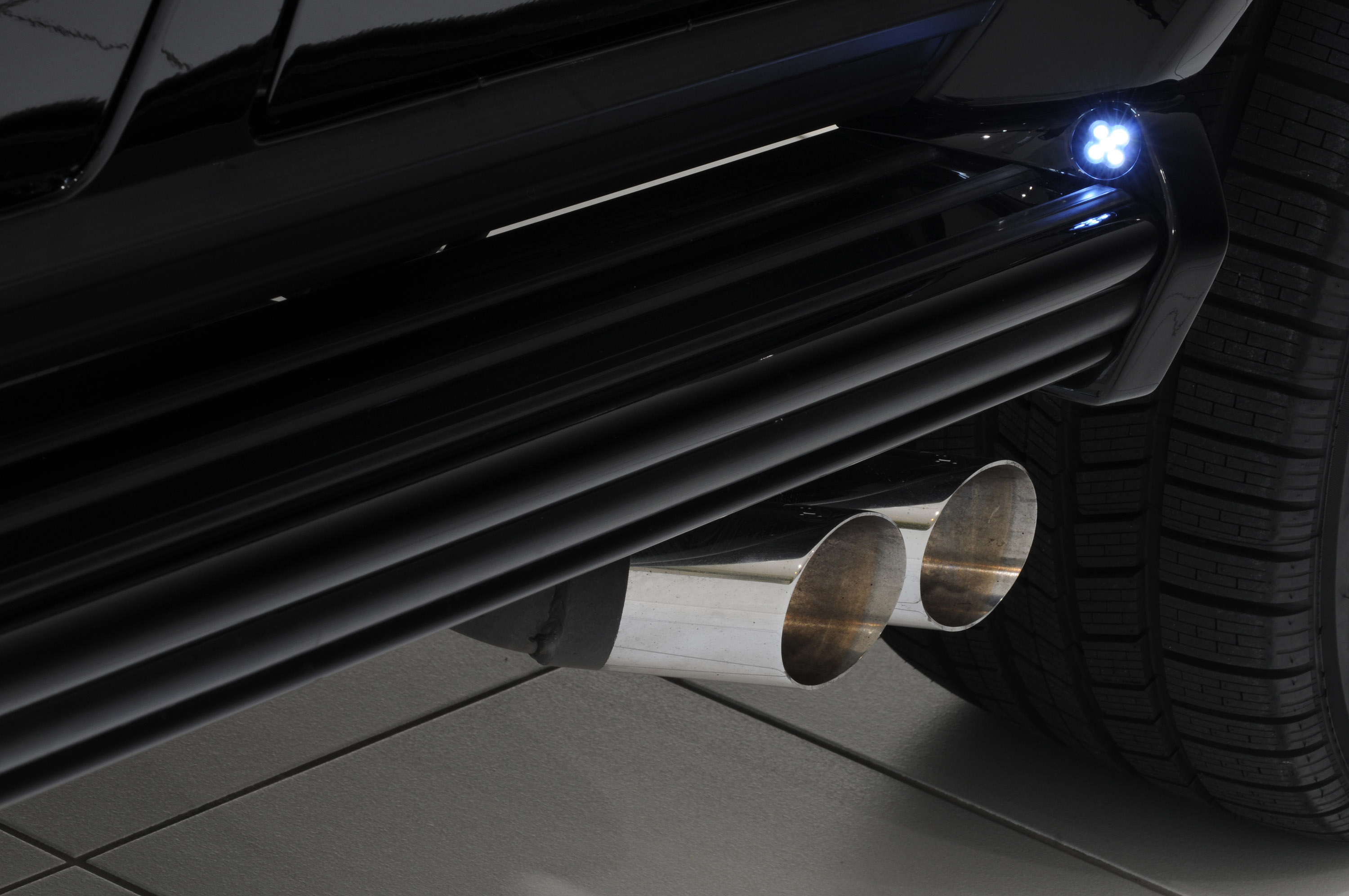 Brabus Mercedes-Benz G V12 S Biturbo
