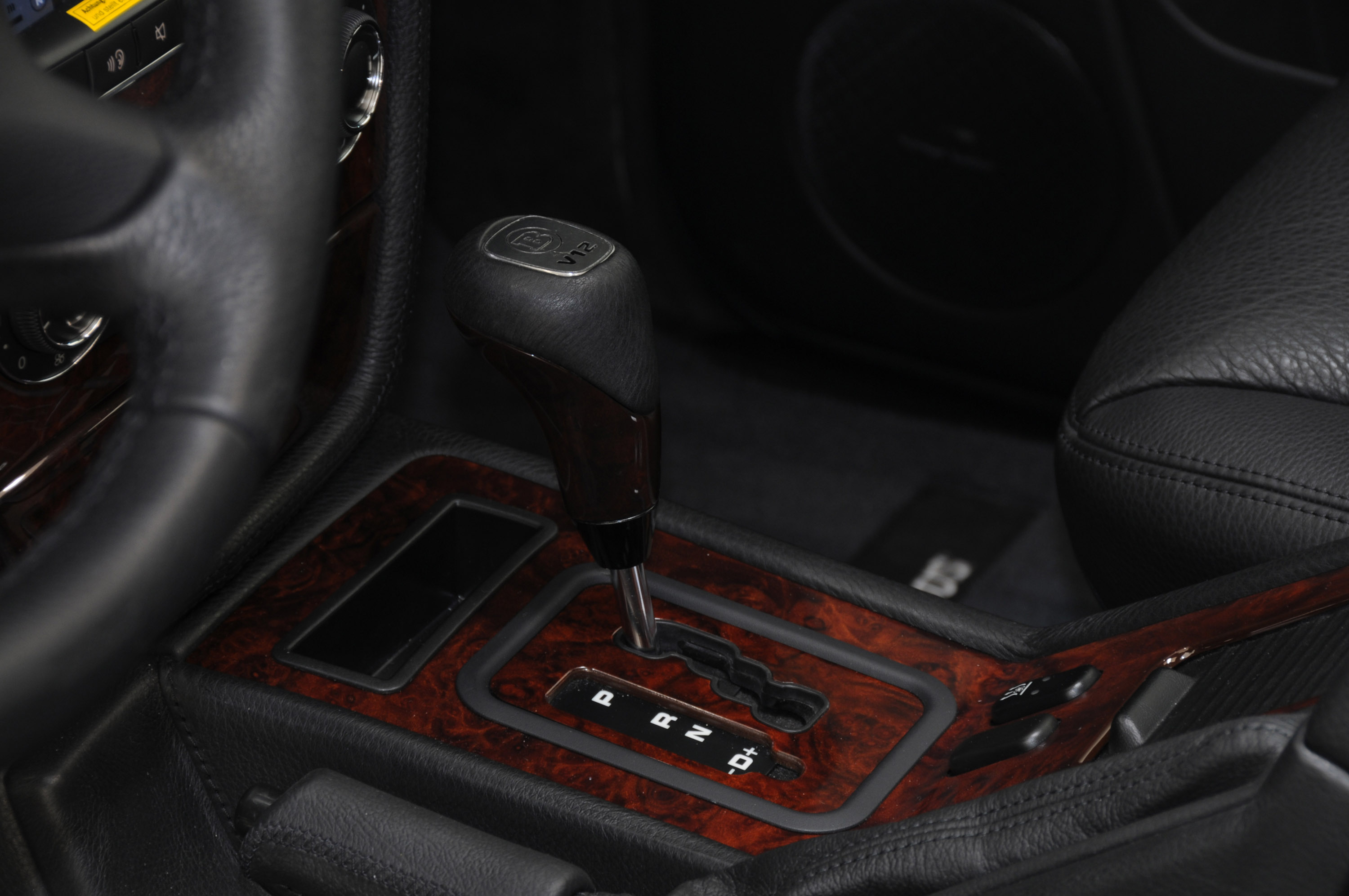 Brabus Mercedes-Benz G V12 S Biturbo