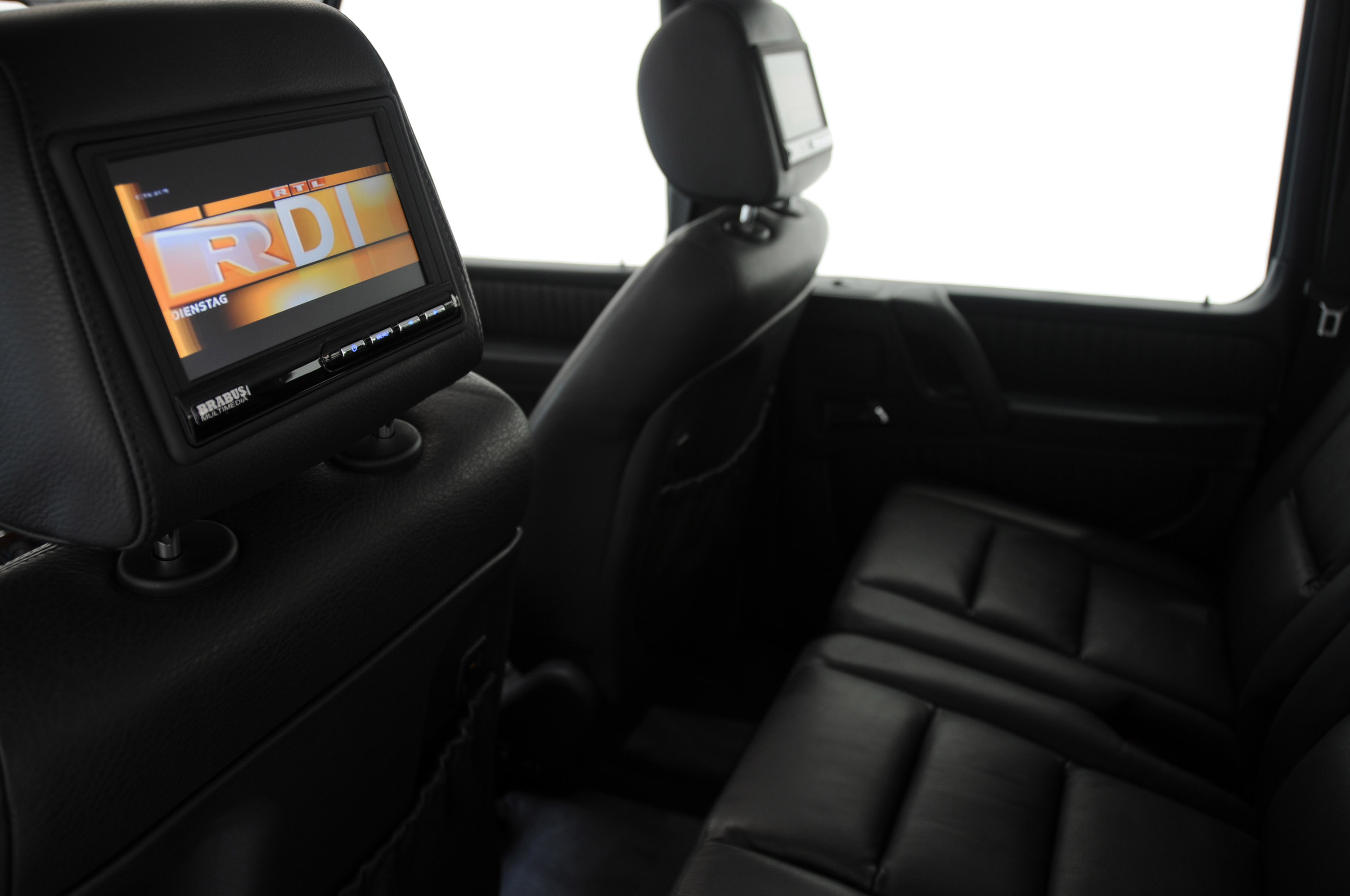 Brabus Mercedes-Benz G V12 S Biturbo