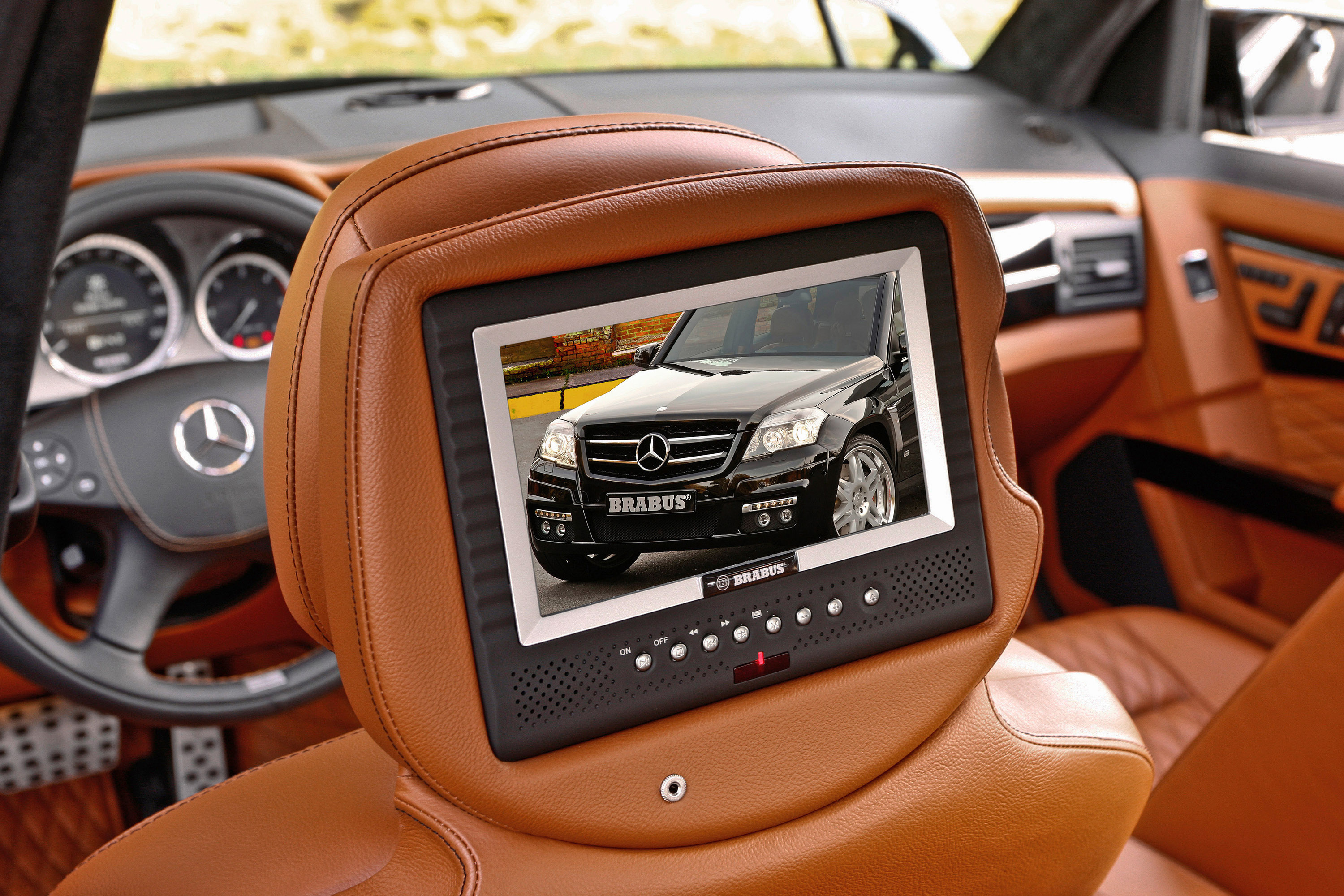 Brabus Mercedes-Benz GLK Widestar