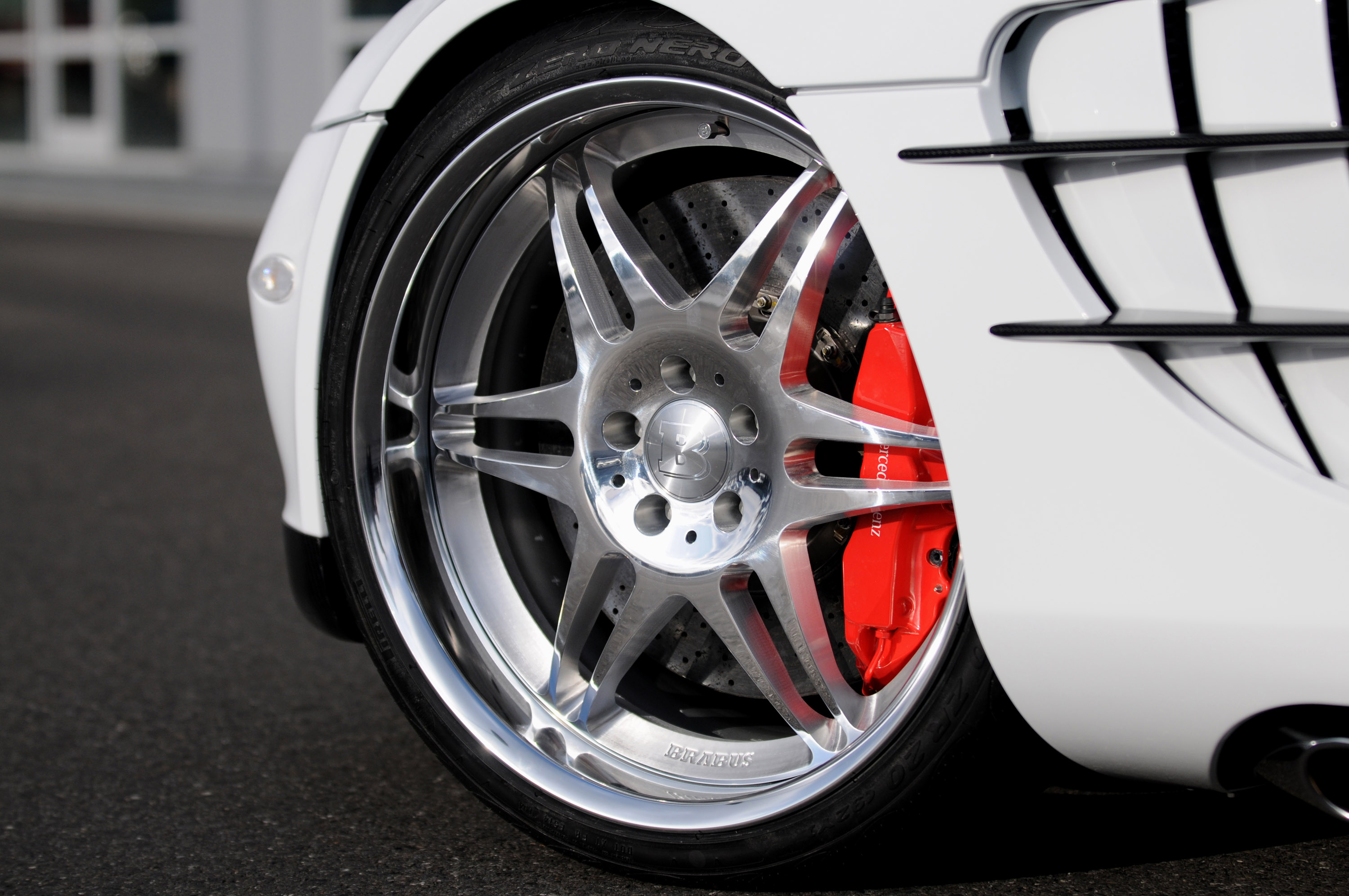 Brabus Mercedes-Benz SLR McLaren Roadster