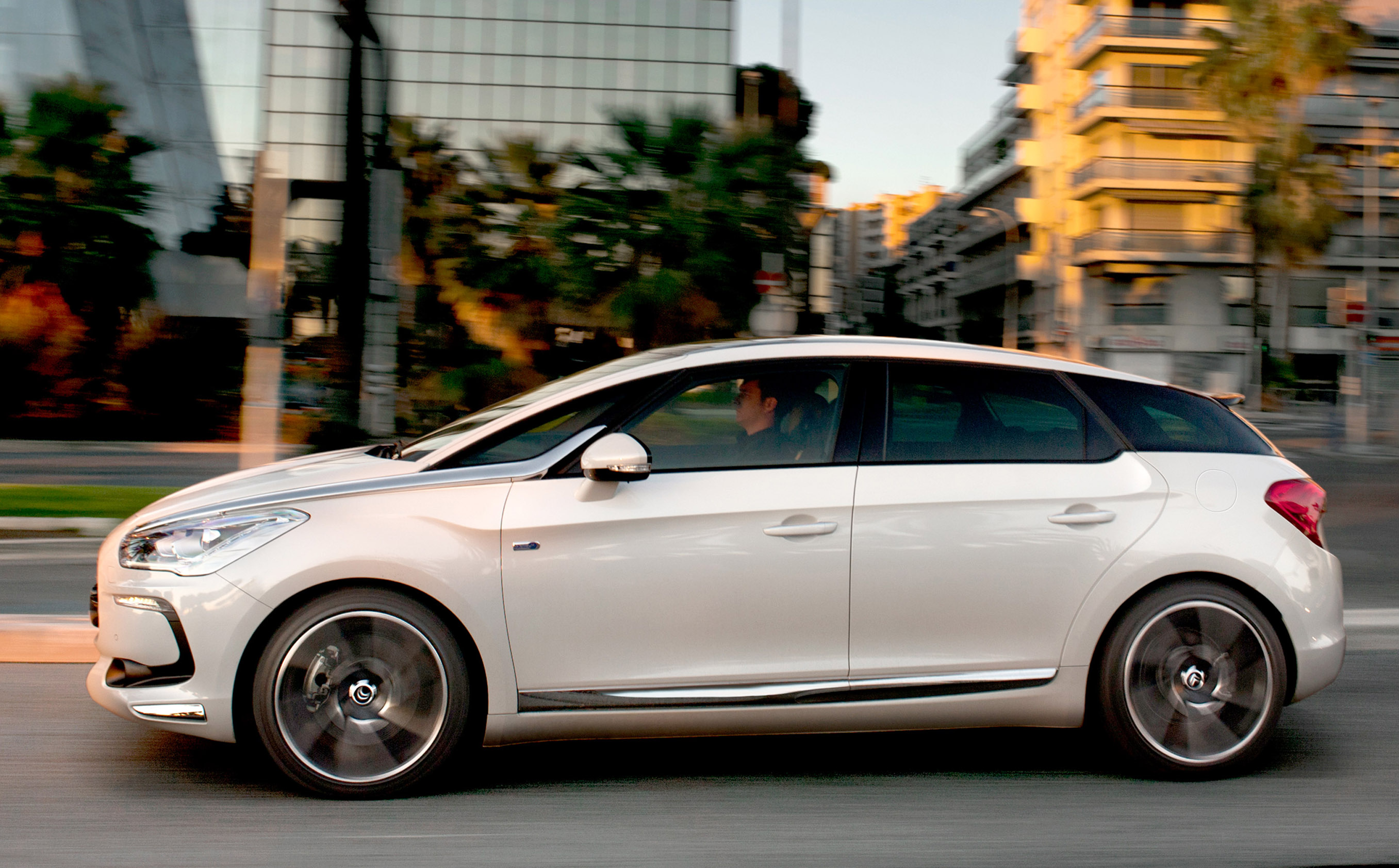 Citroen DS5