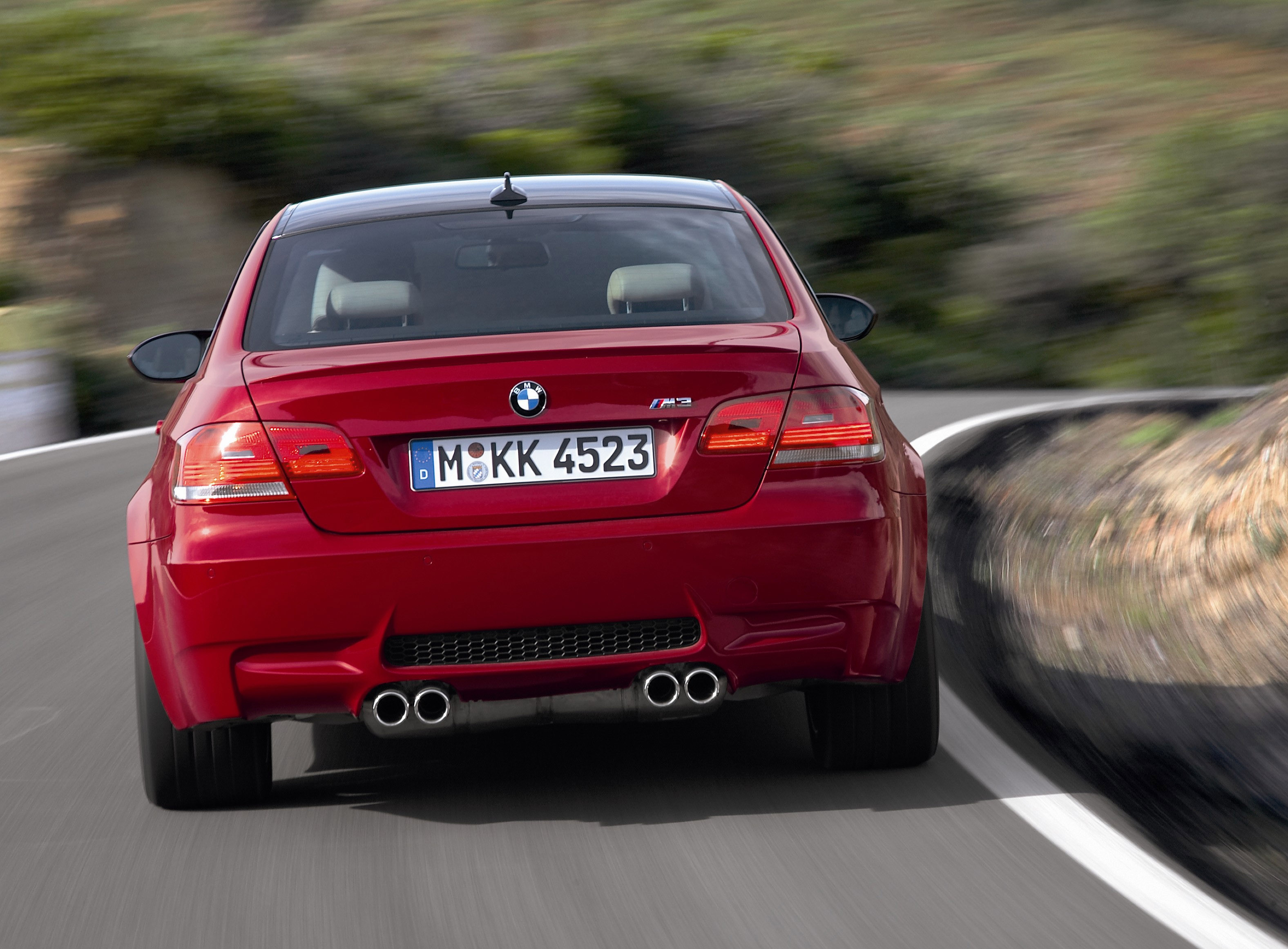 BMW Cutting-edge F1 technology for production models