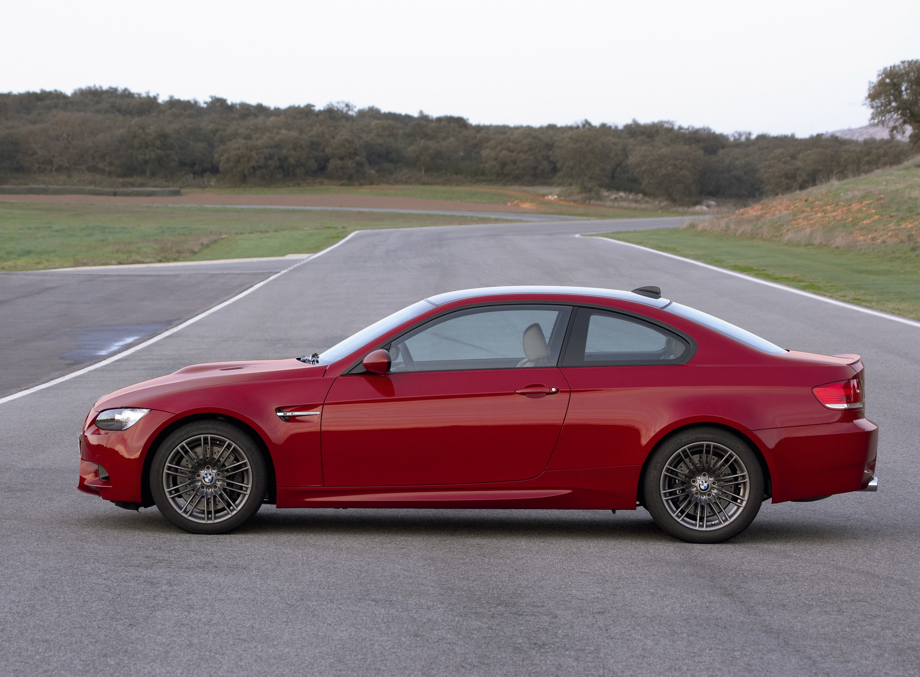 BMW Cutting-edge F1 technology for production models