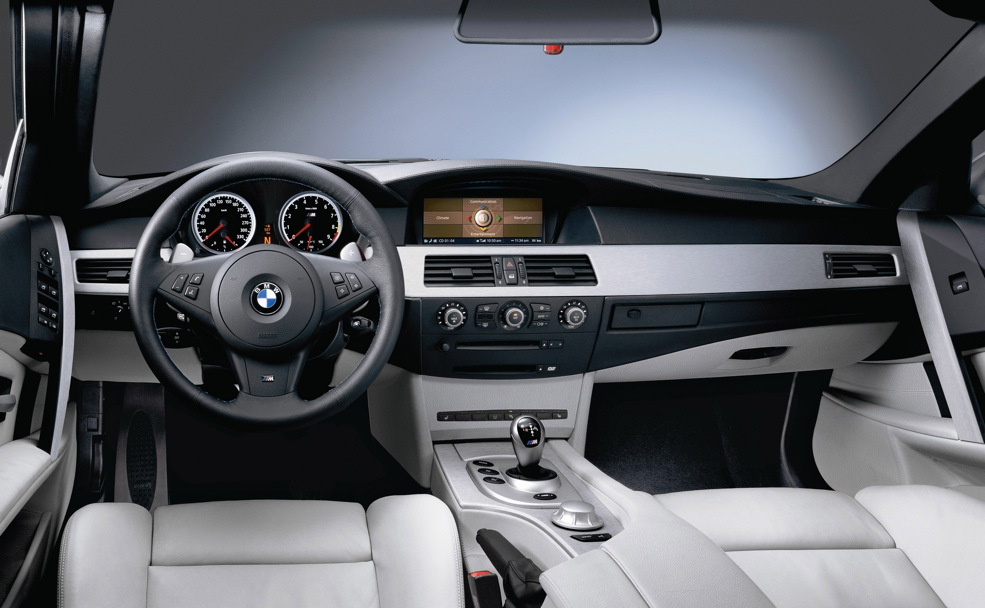 BMW Cutting-edge F1 technology for production models