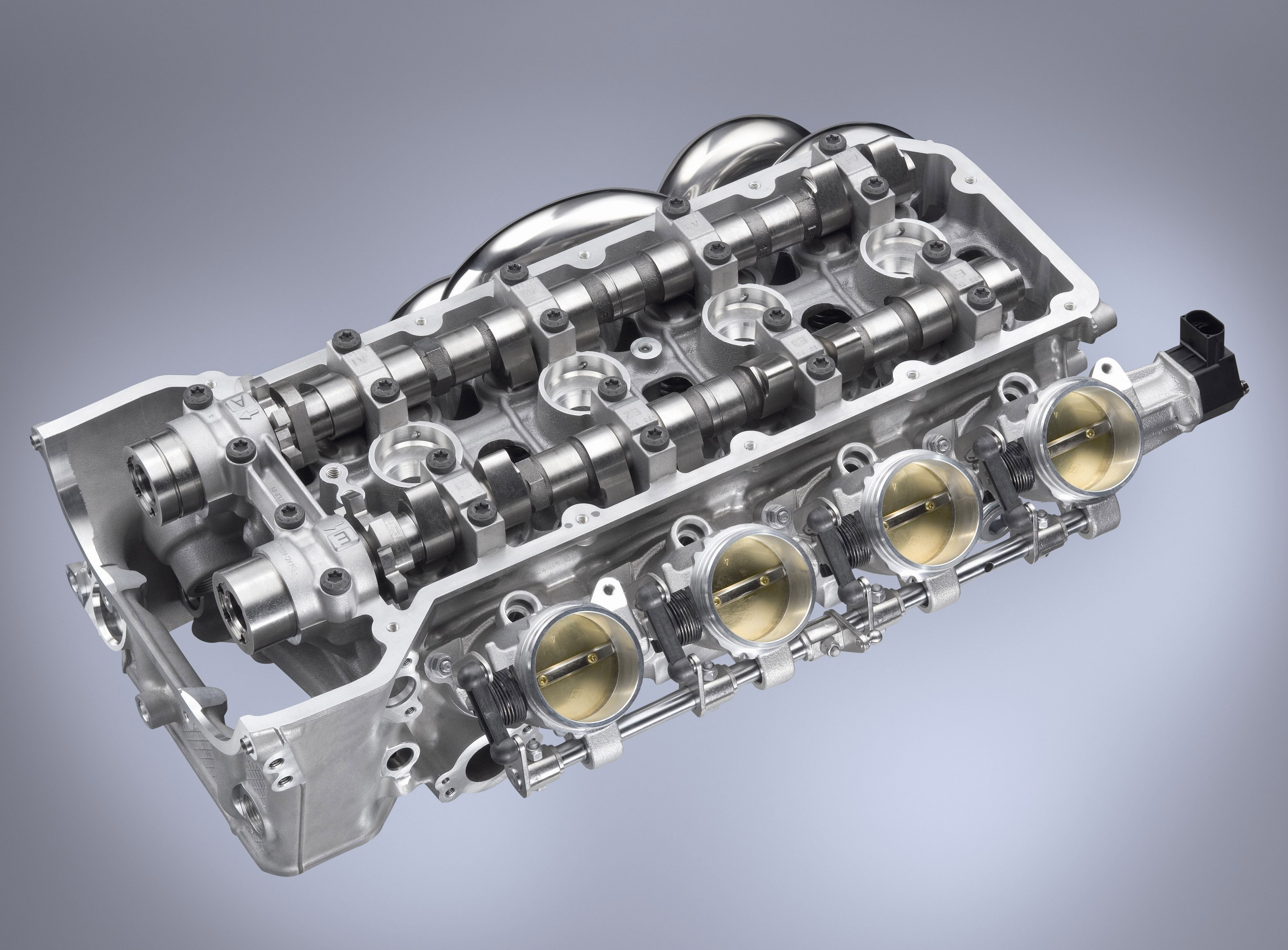 BMW Cutting-edge F1 technology for production models