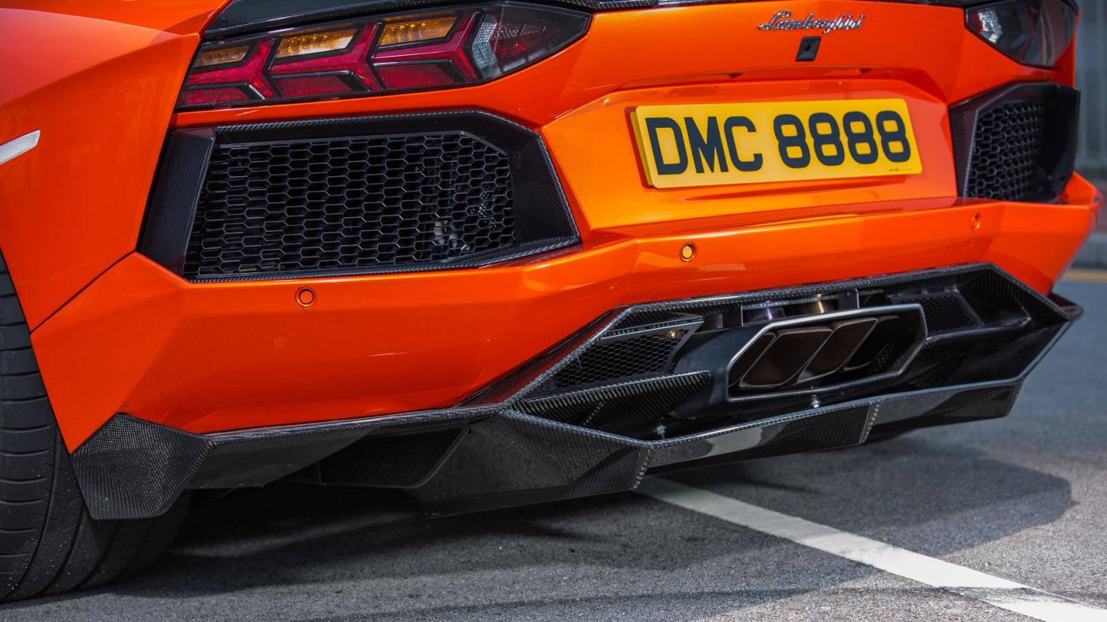 Lamborghini DMC Lamborghini Aventador LP-900