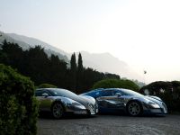Bugatti Veyrons and Type 35 Grand Prix (2009)