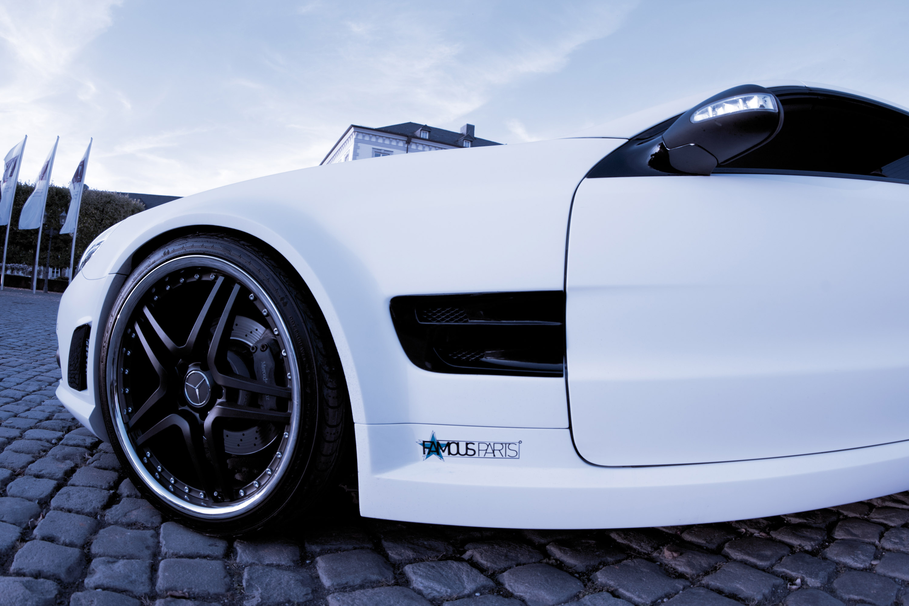 Mercedes-Benz Famous Parts Mercedes-Benz SL500