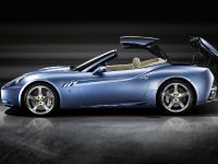 Ferrari california (2009) - picture 2 of 8