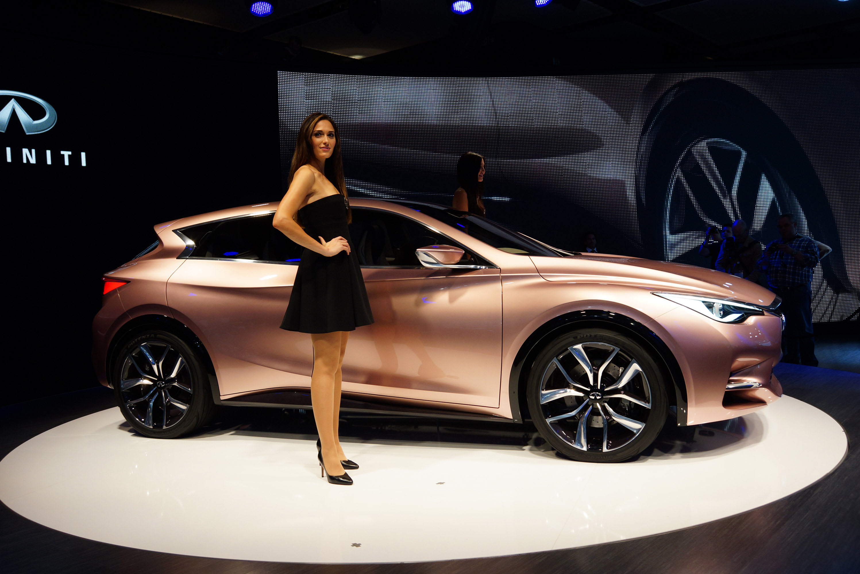Frankfurt Motor Show Girls 2013