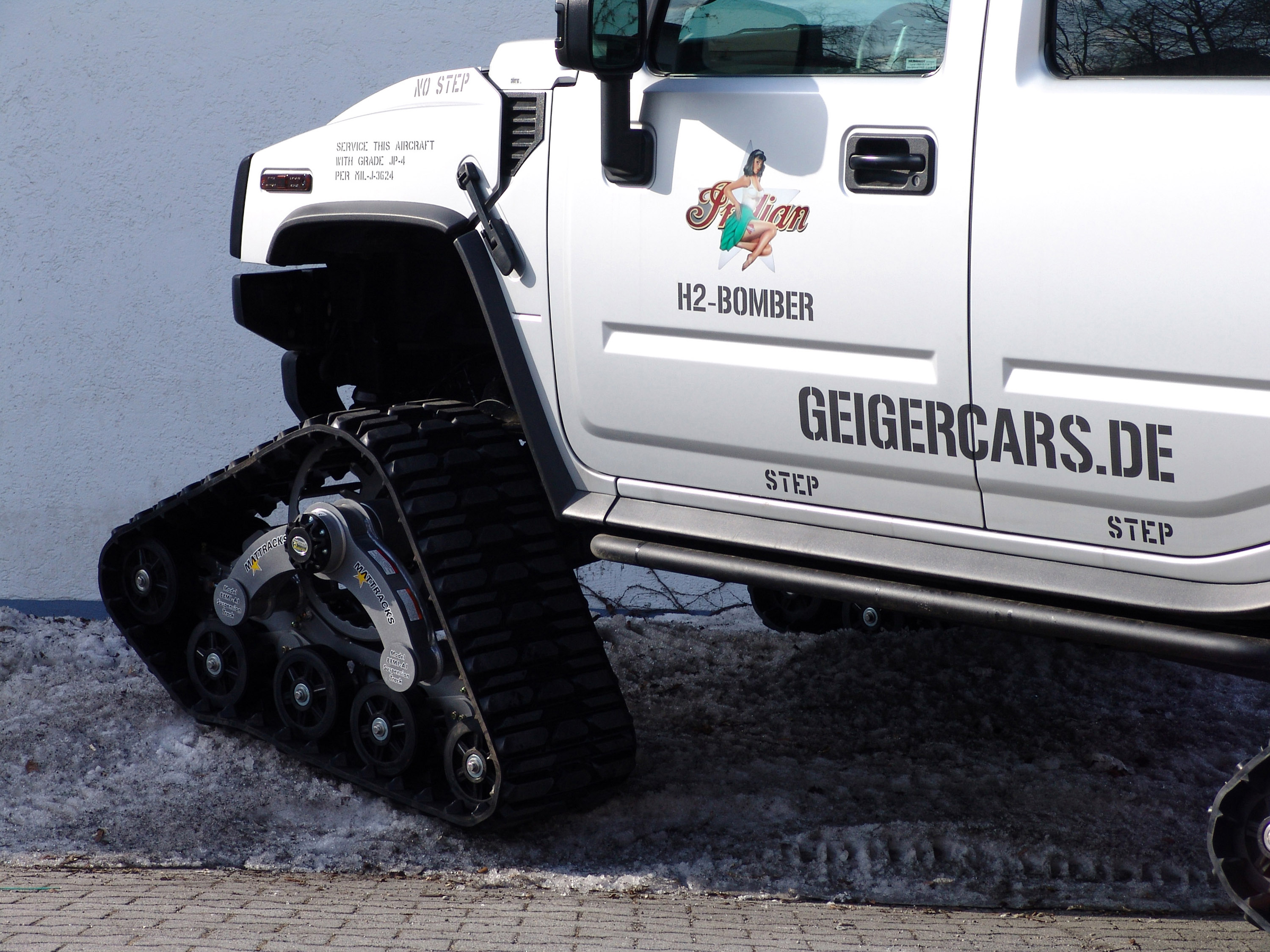 GeigerCars.de GeigerCars Hummer H2 Bomber