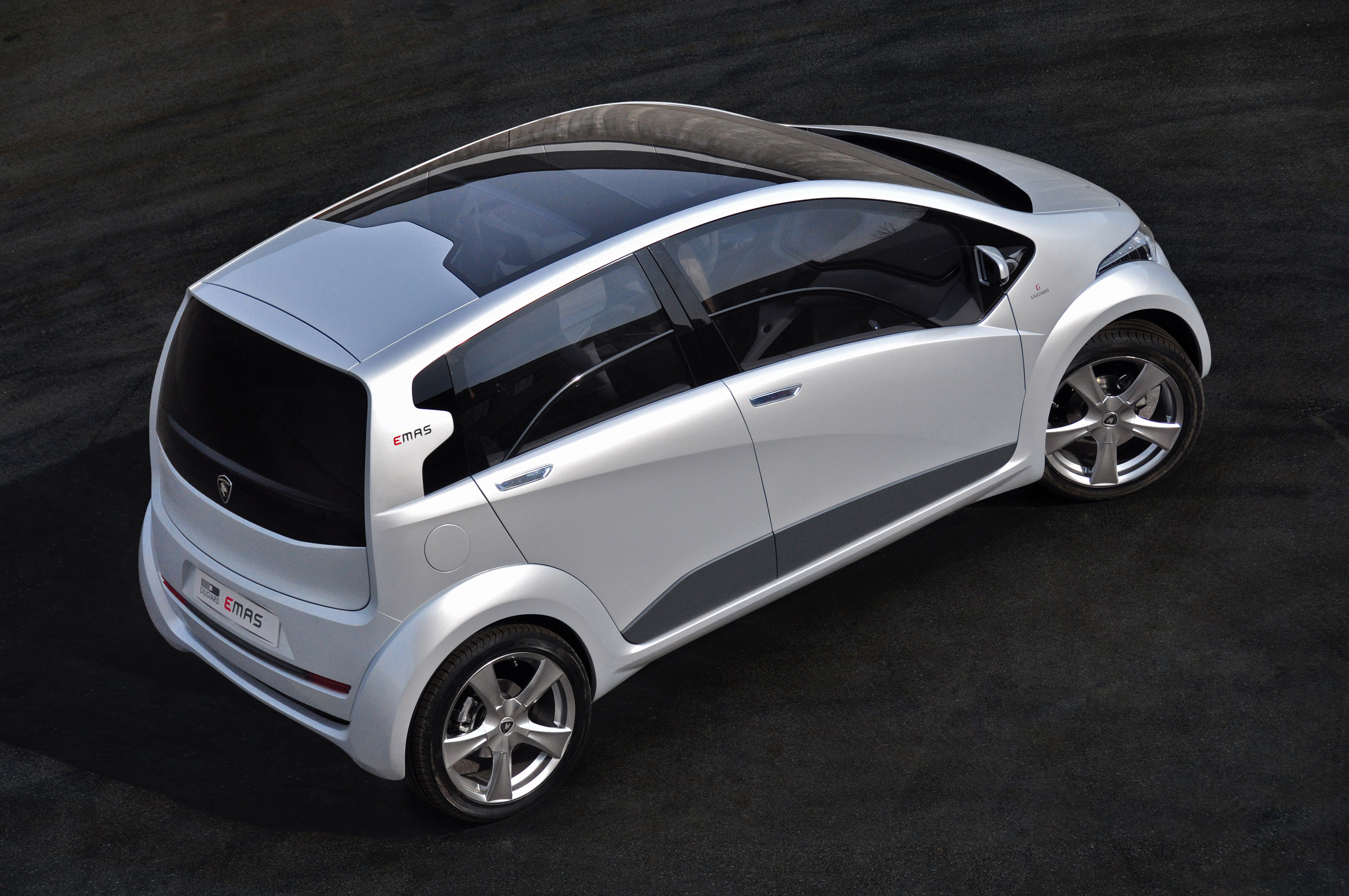 Giugiaro Giugiargo Proton Emas concept