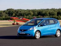 Honda Jazz (2008) - picture 8 of 64