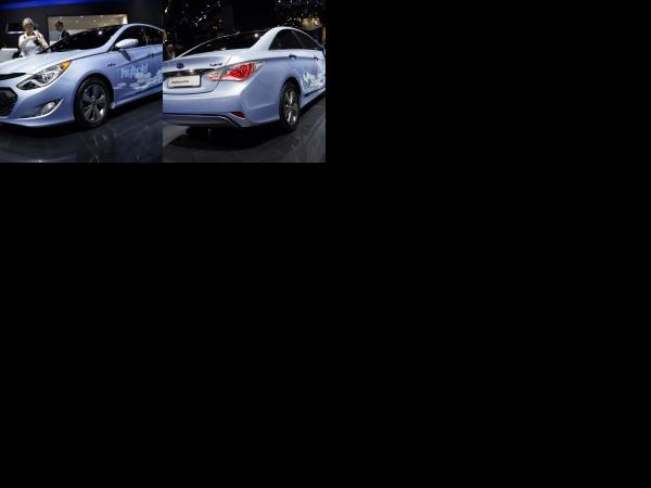 Frankfurt Hyundai Sonata hybrid Frankfurt 2011 (2011) - picture 1 of 2
