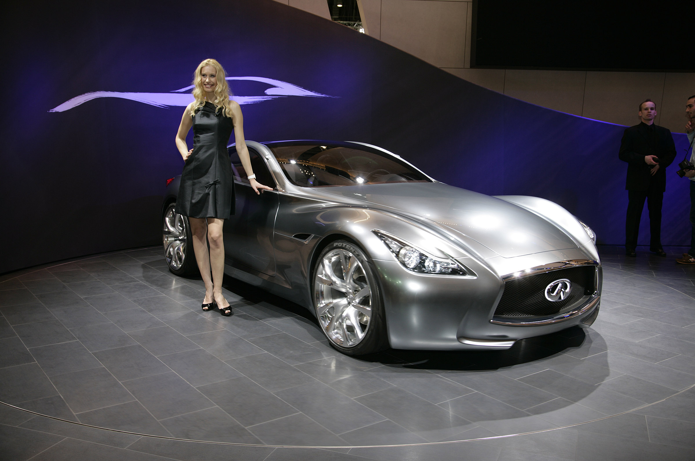 Geneva Infiniti Essence Concept Geneva 2009