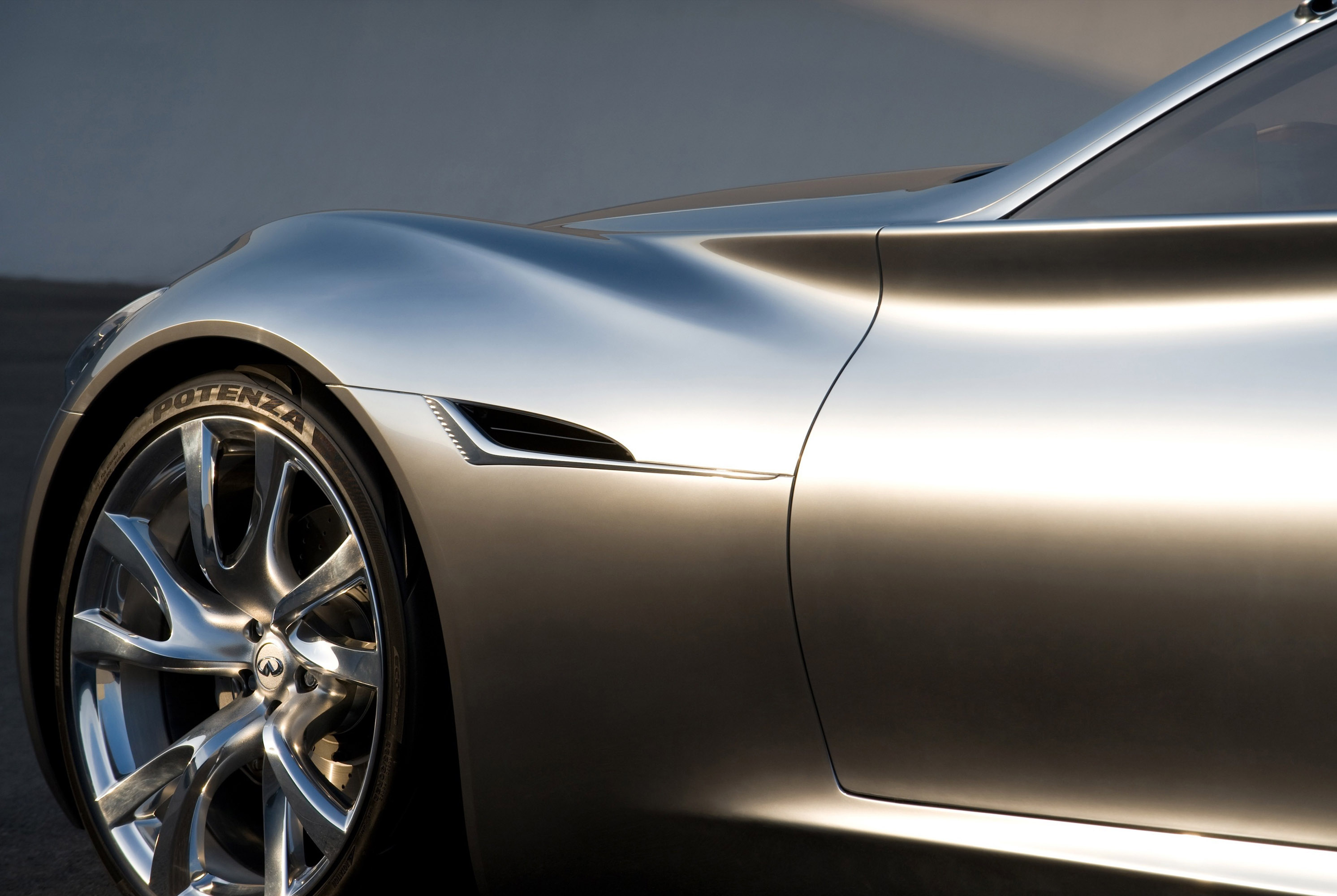 Infiniti Essence concept