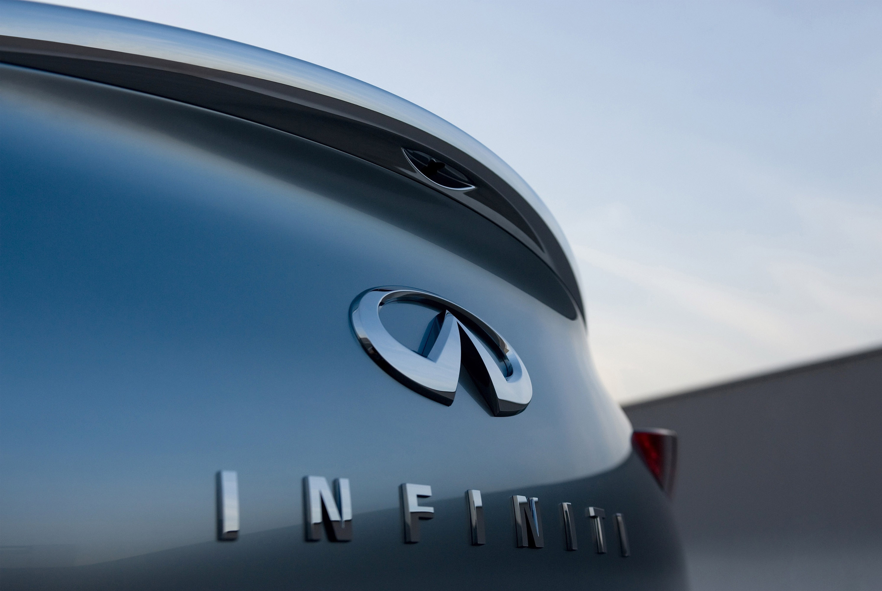 Infiniti Essence concept