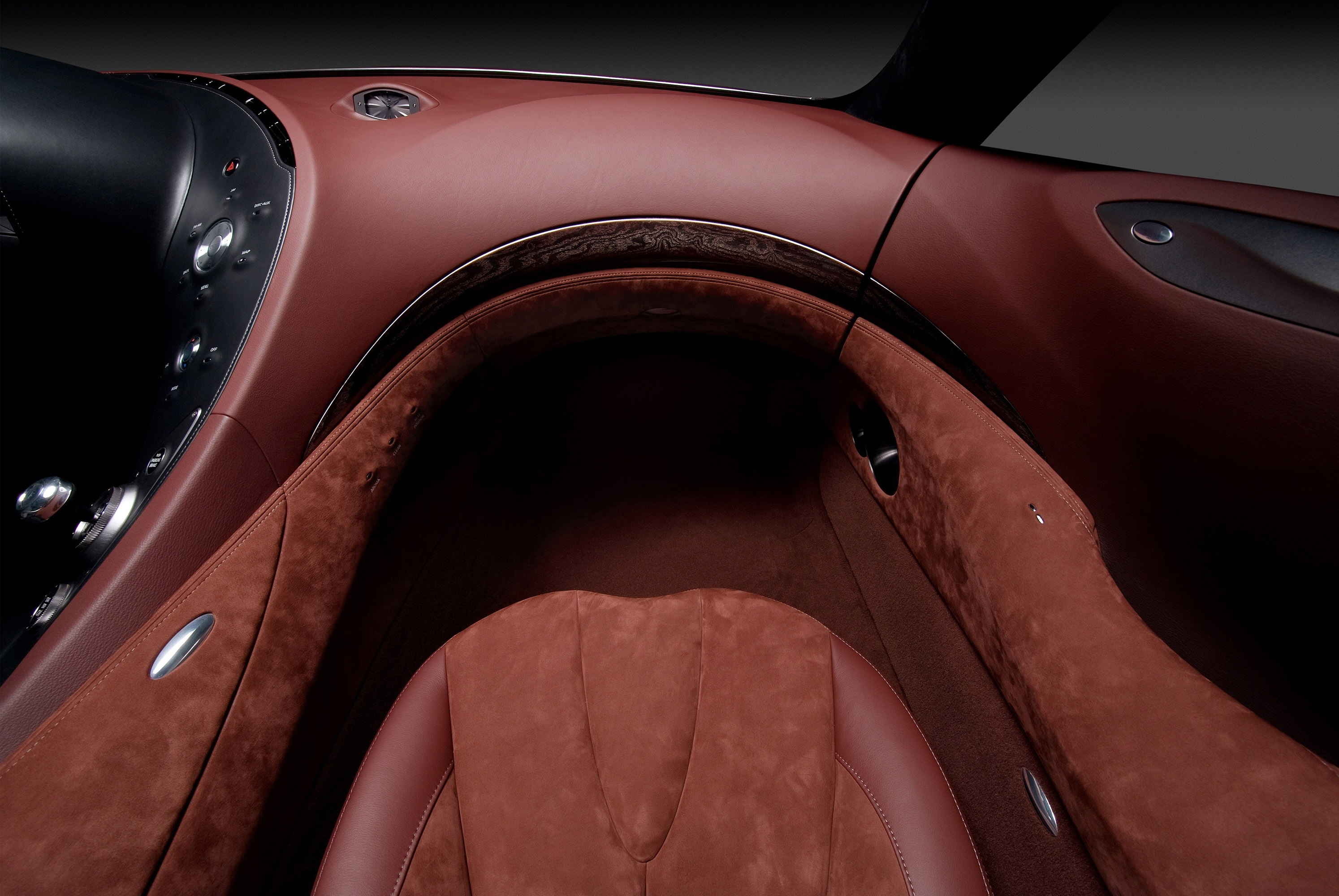 Infiniti Essence concept