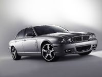 Jaguar XJ (2008) - picture 1 of 7