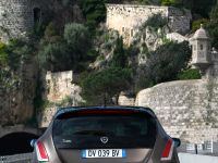 Lancia Delta 1.8 DiTurbo (2009) - picture 5 of 26
