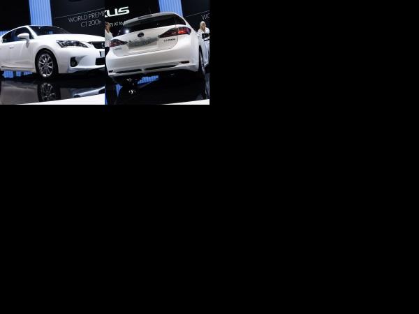 Geneva Lexus CT 200h Geneva 2010 (2010) - picture 1 of 2