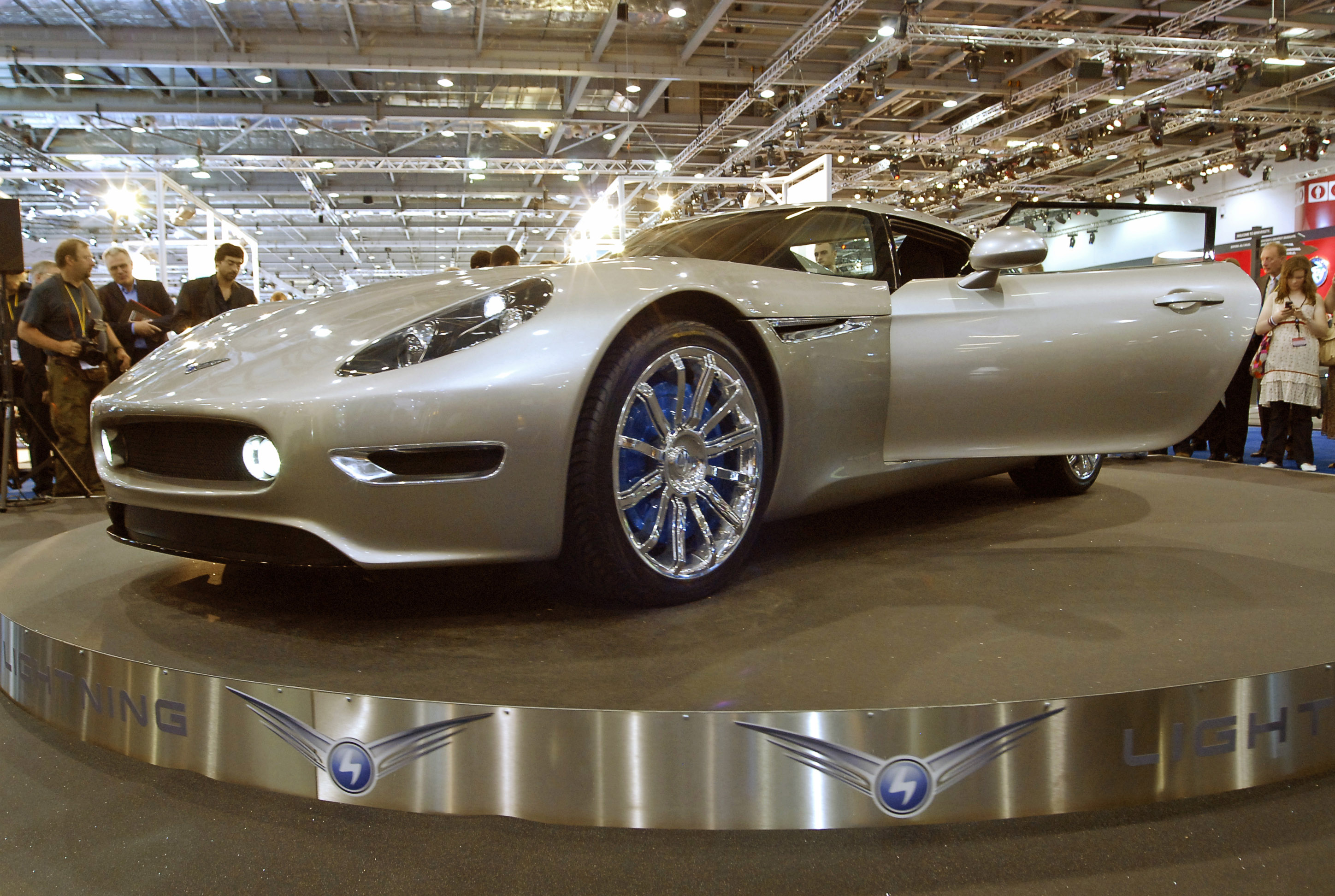 Cooper Tire Lightning GT