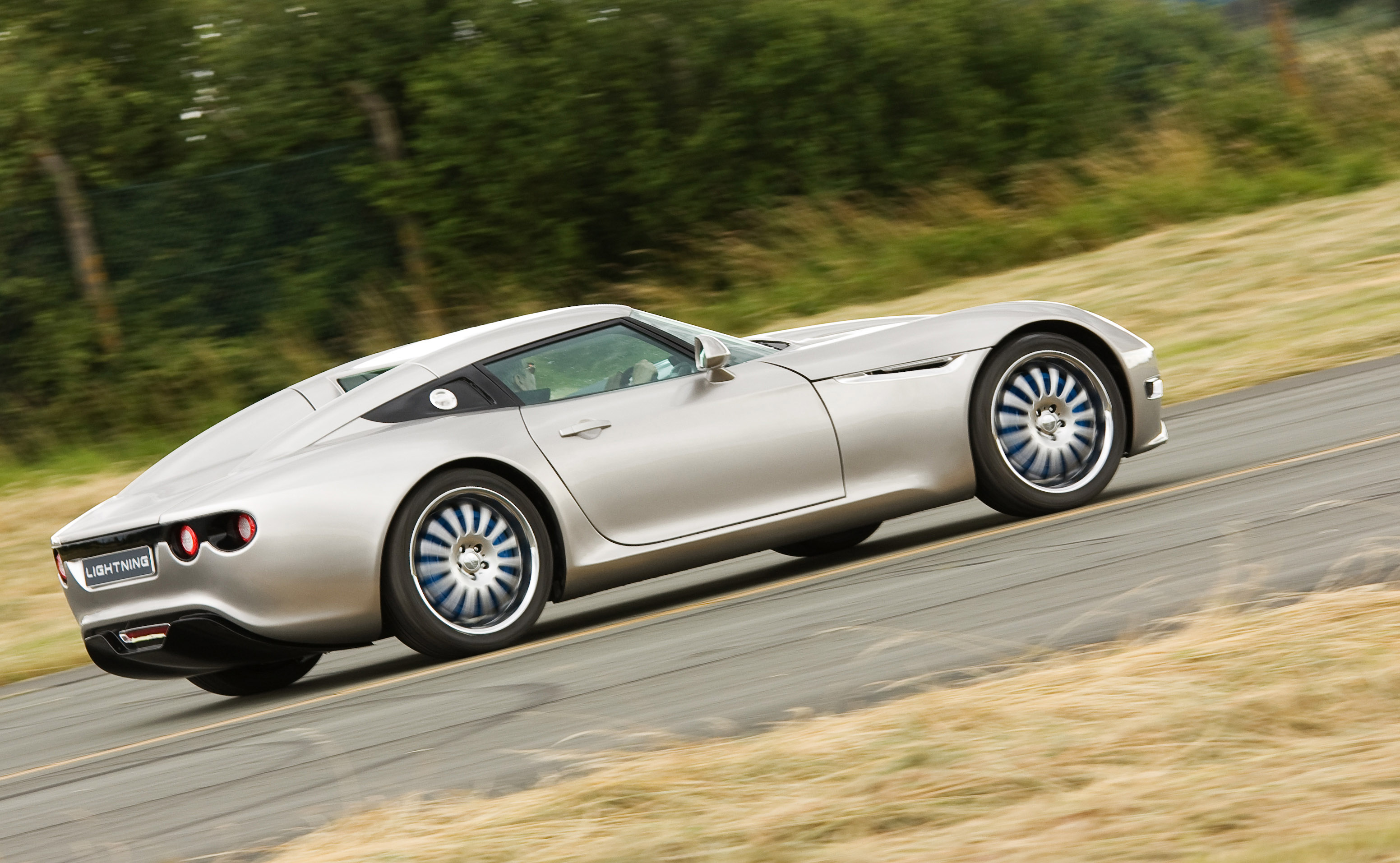 Cooper Tire Lightning GT