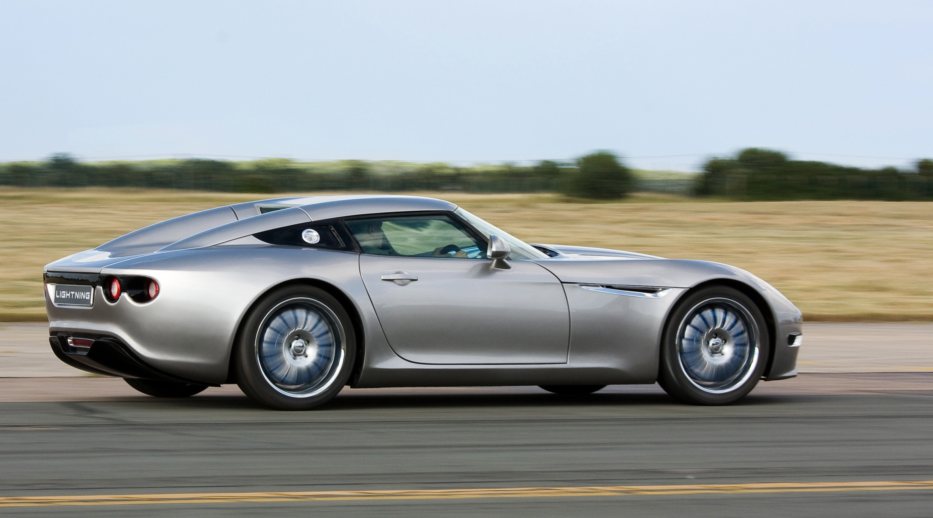 Cooper Tire Lightning GT